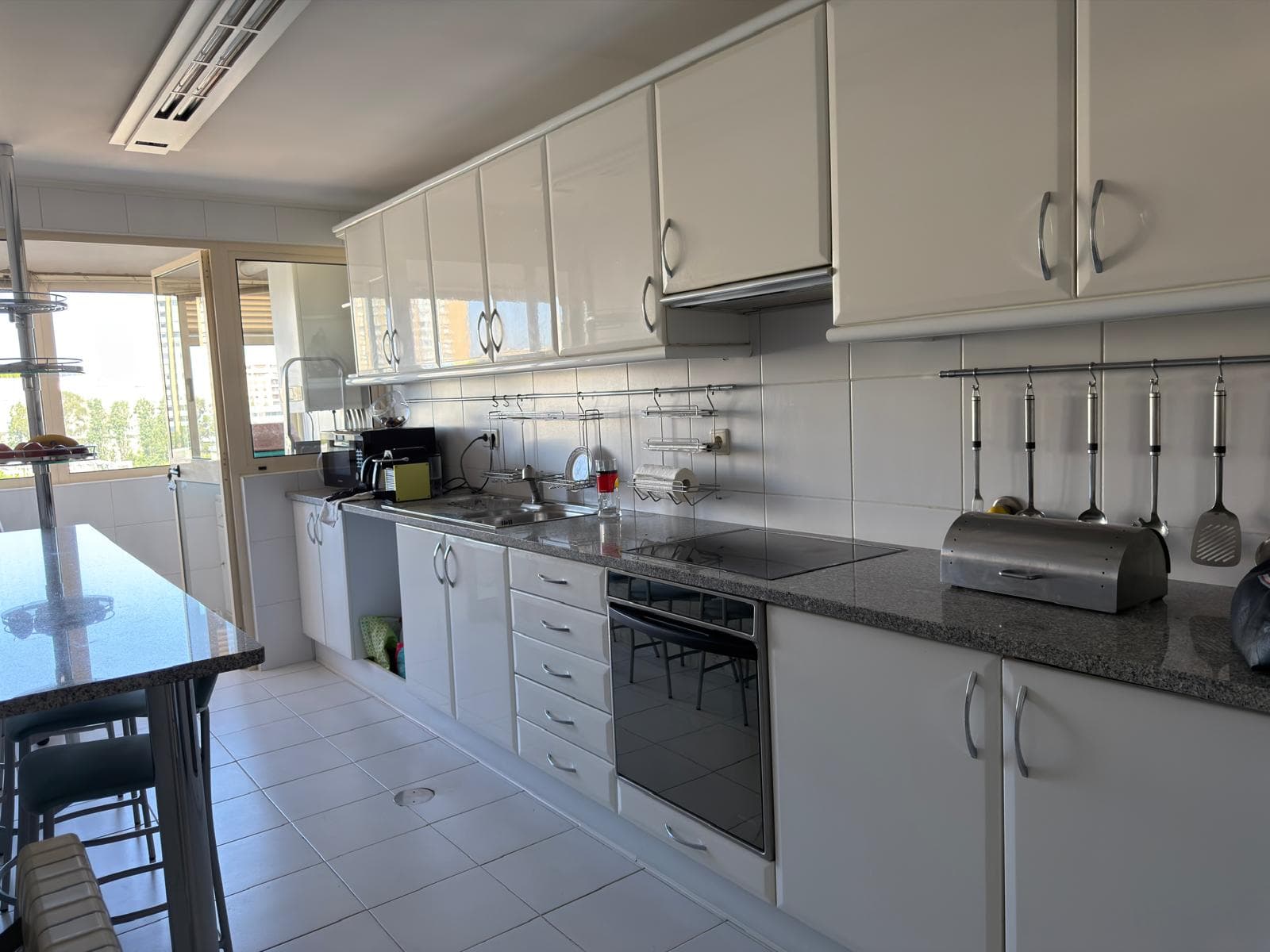Apartamento T2 + Lugar de Garagem e Arrumos · Boavista, Porto — imagem 9