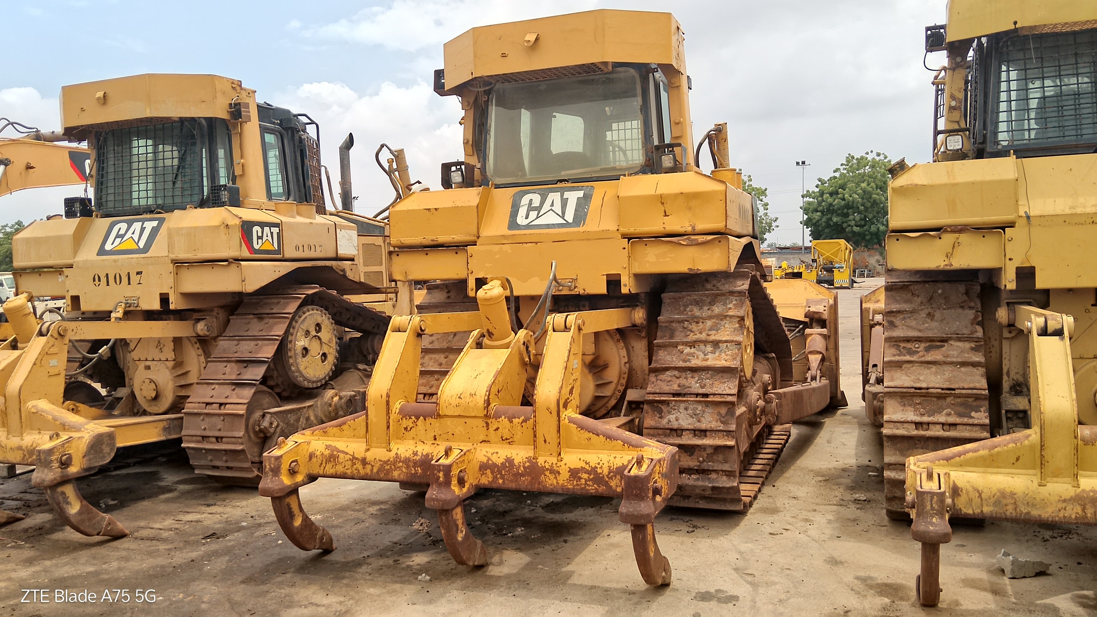 Tractor de Rastos 20 T CATERPILLAR D6 R — imagen 3