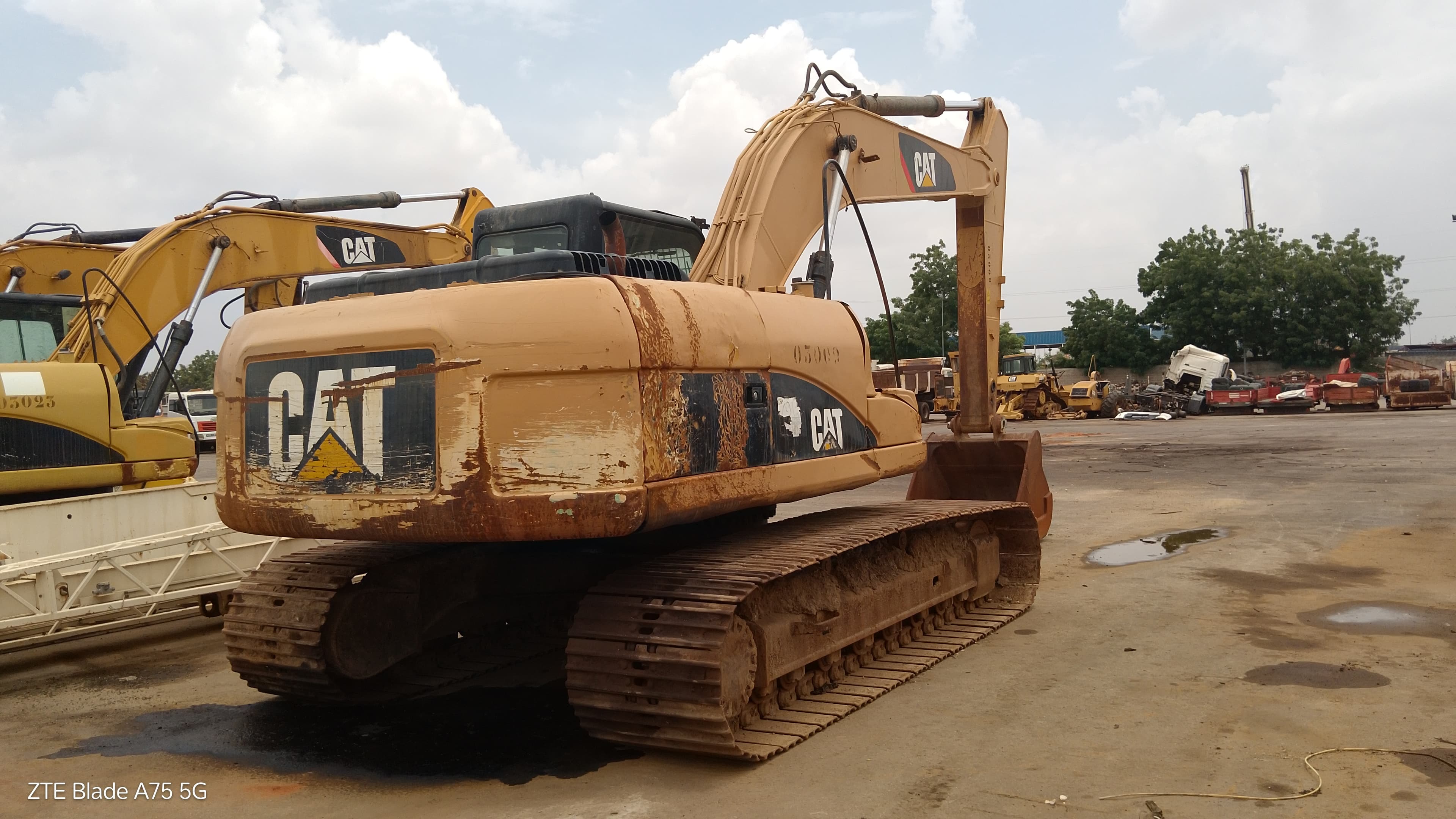 Escavadora de Rastos 20 T CATERPILLAR 320 D — imagen 8