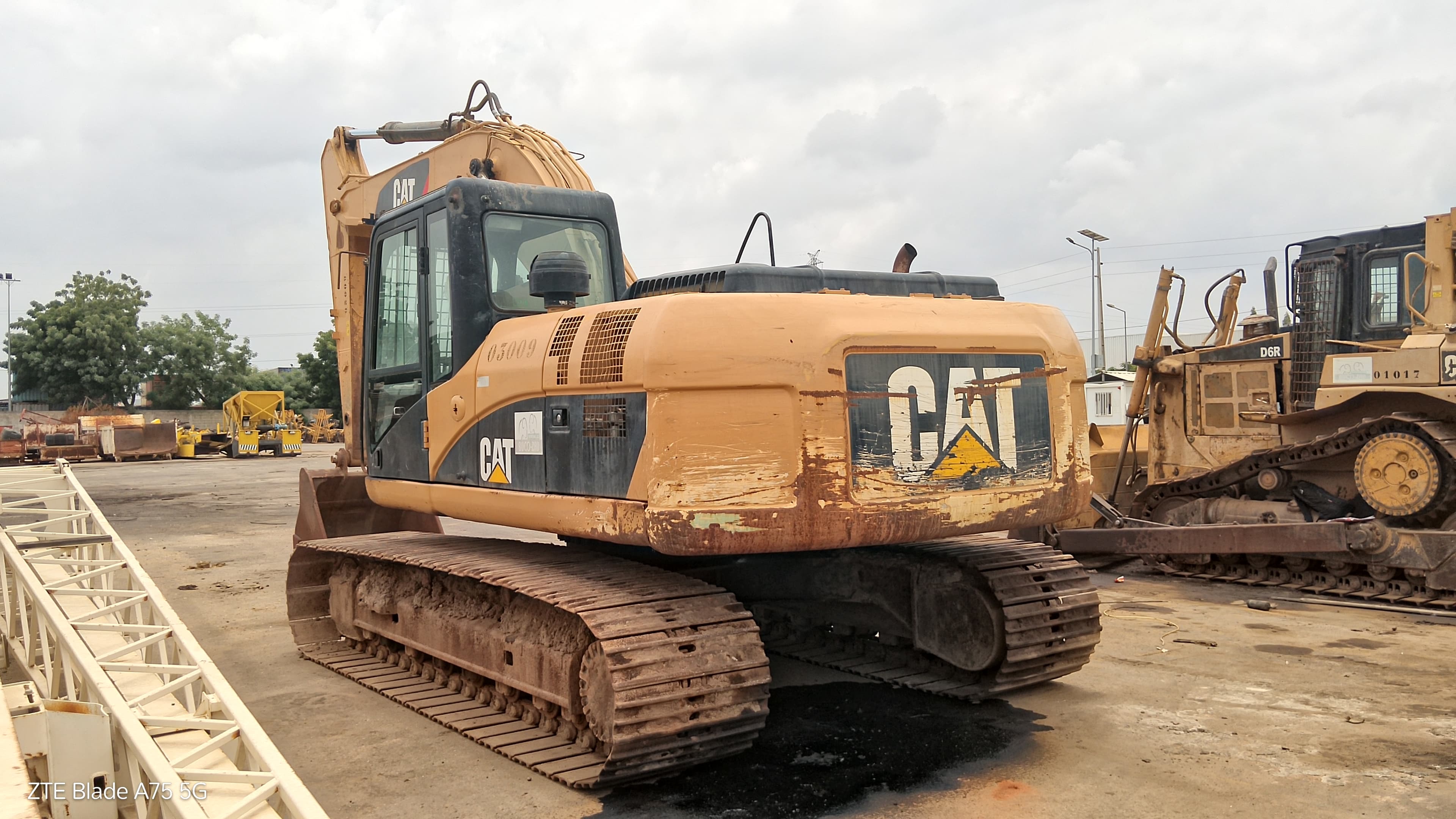 Escavadora de Rastos 20 T CATERPILLAR 320 D — imagen 7