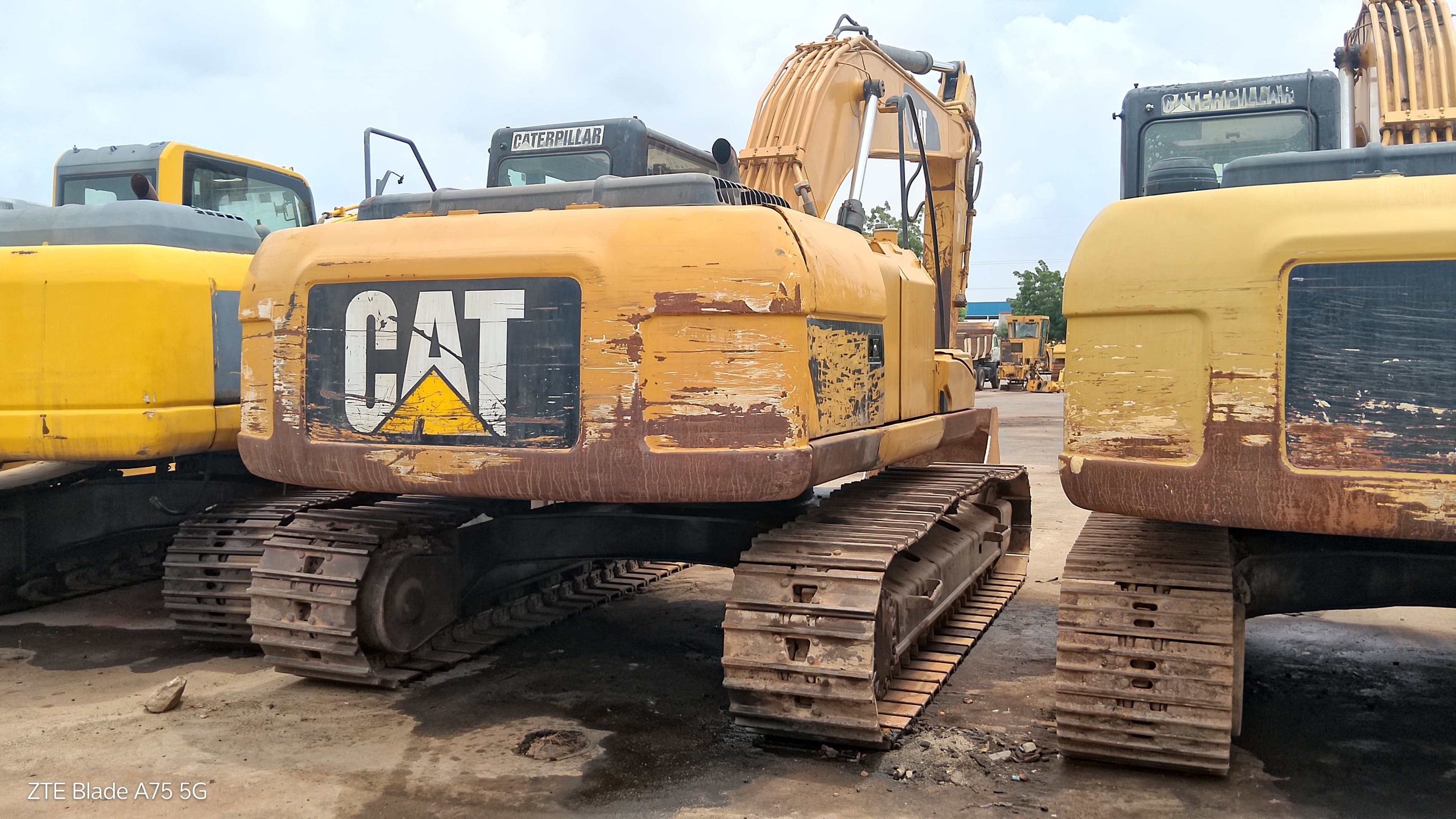 Escavadora de Rastos 20 T CATERPILLAR 320 D — imagem 4