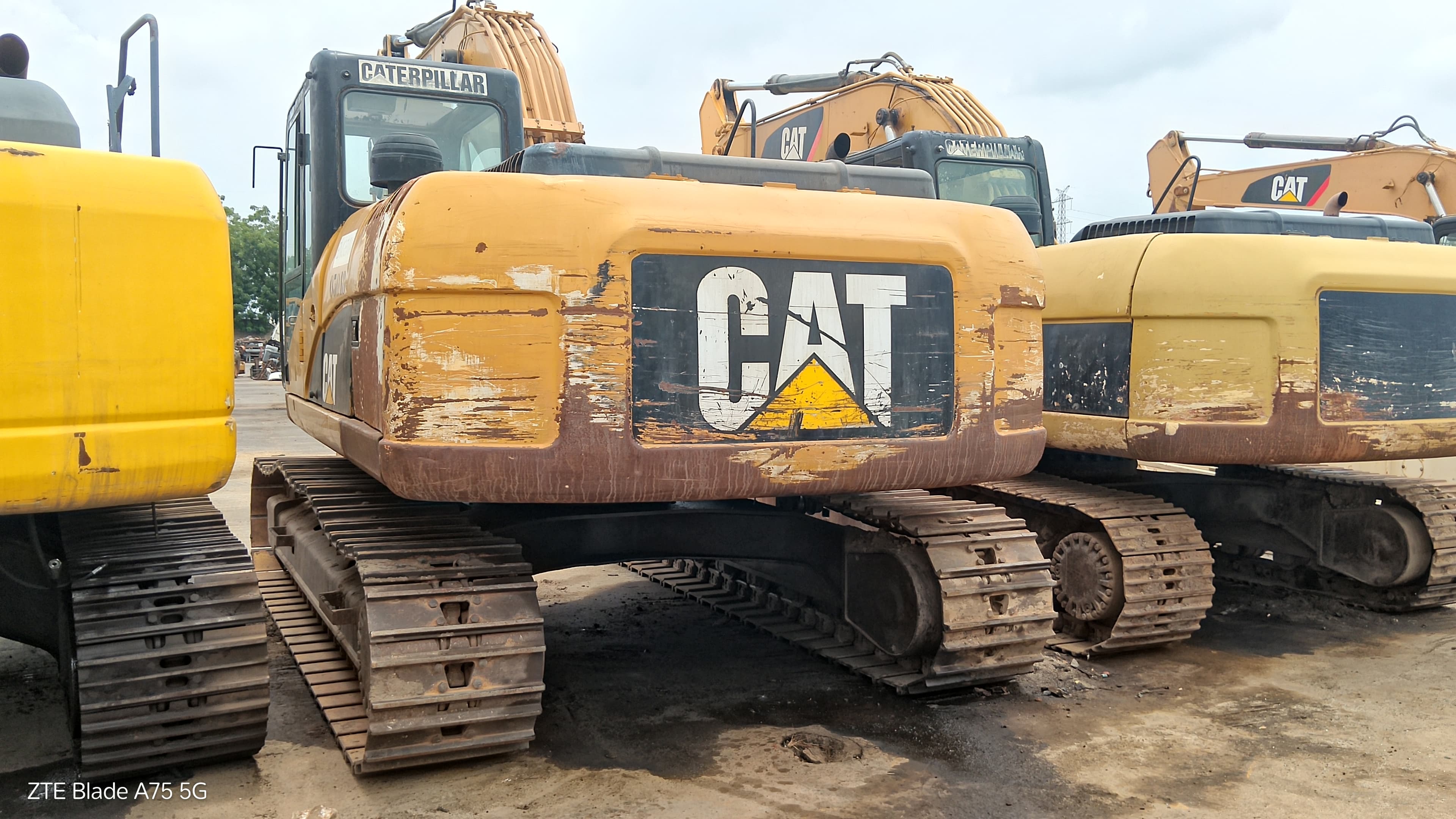 Escavadora de Rastos 20 T CATERPILLAR 320 D — imagem 6
