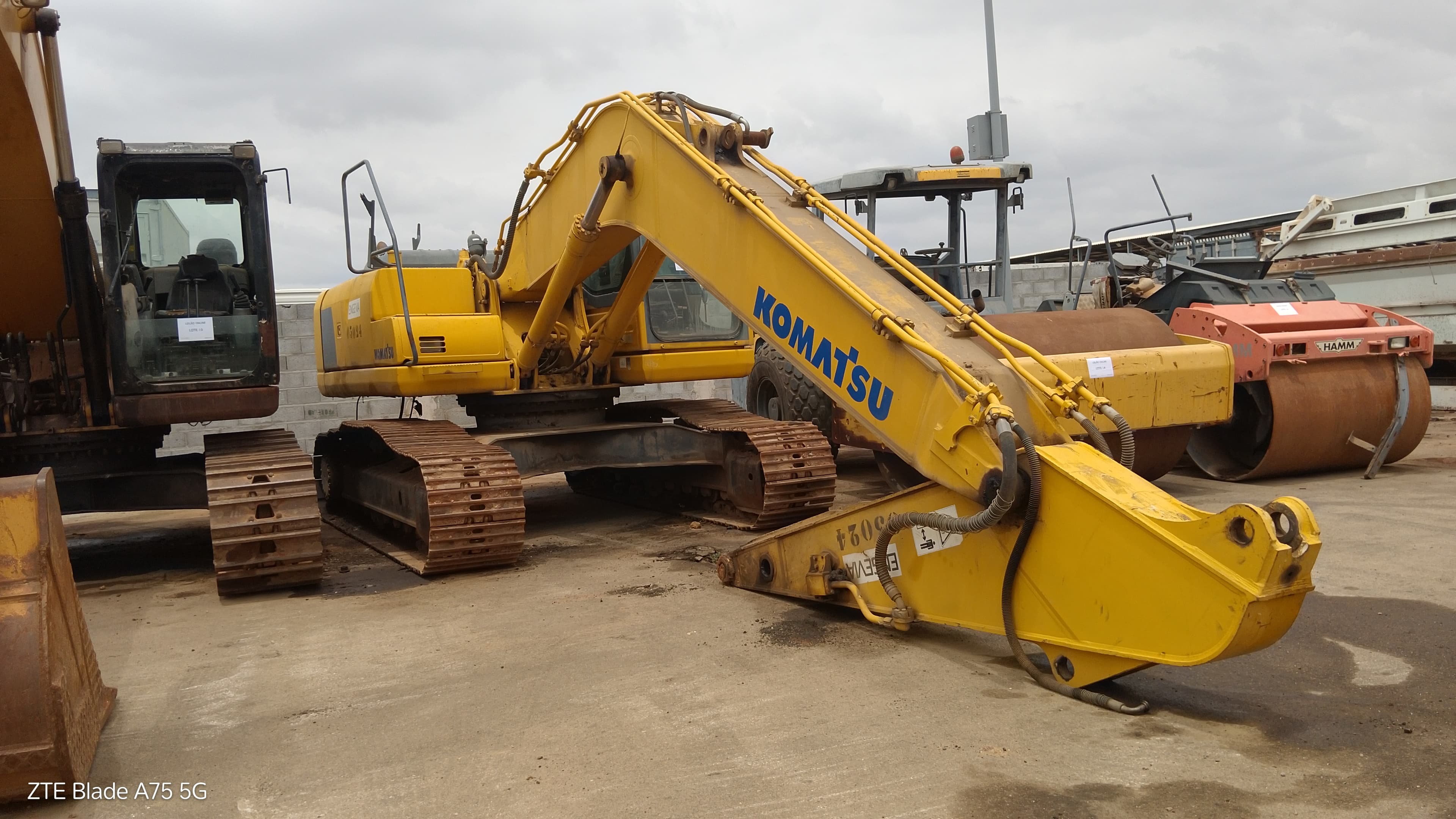 Escavadora de Rastos 20 T KOMATSU PC 220-8 HCU — image 4