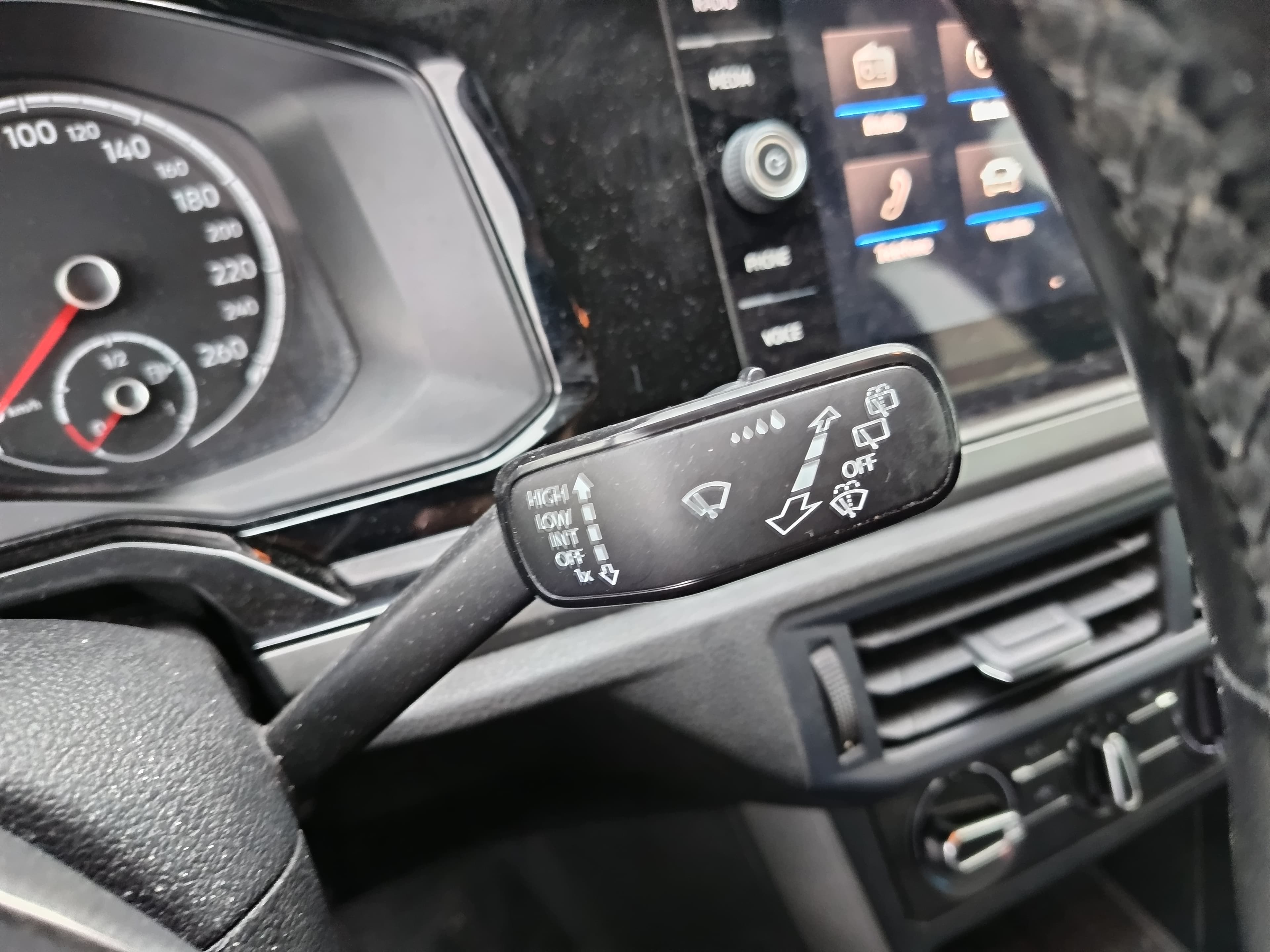 Volkswagen Polo · Ano 2018 — image 21