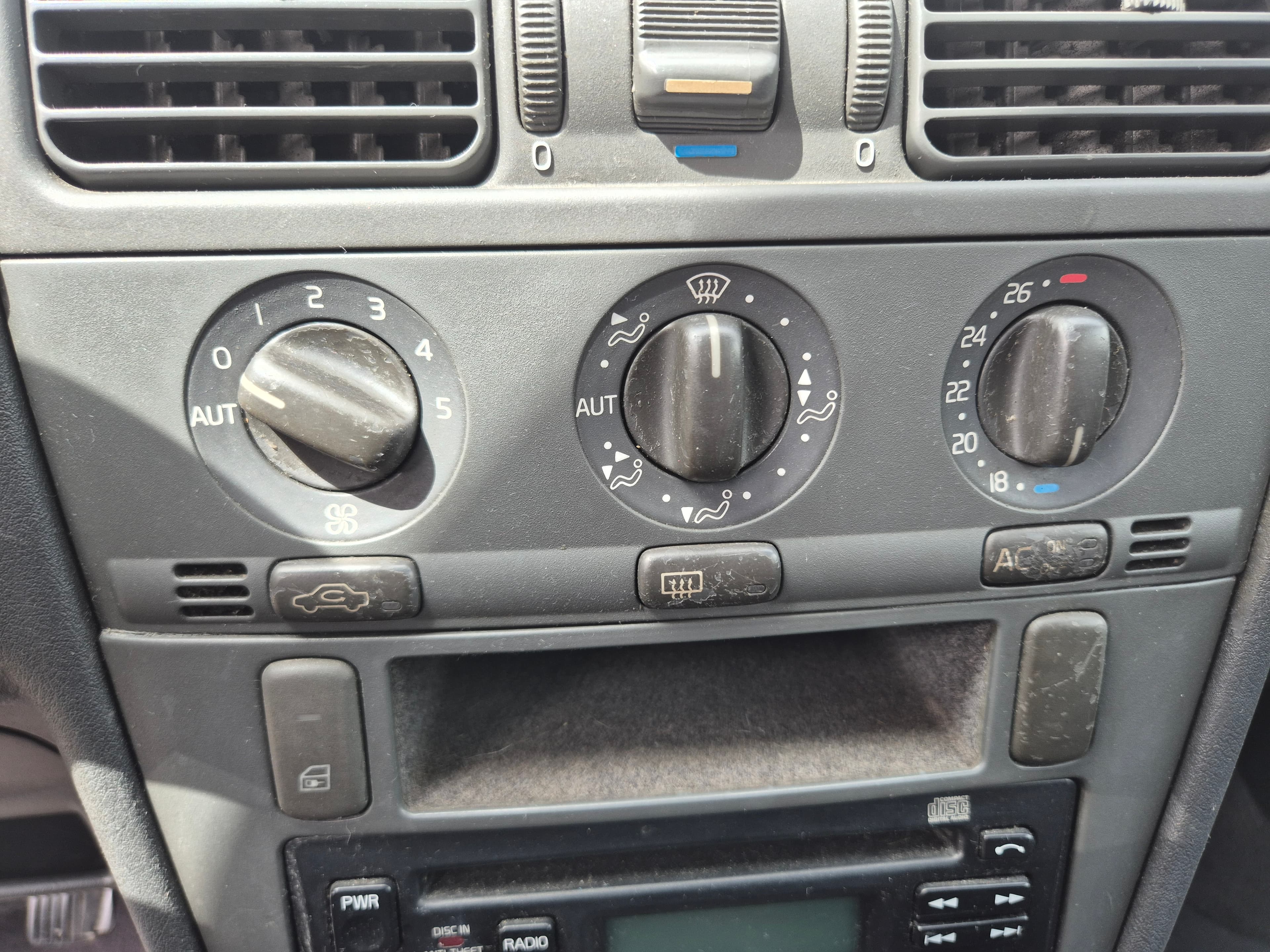 Volvo S40 · Ano 1997 — imagen 40