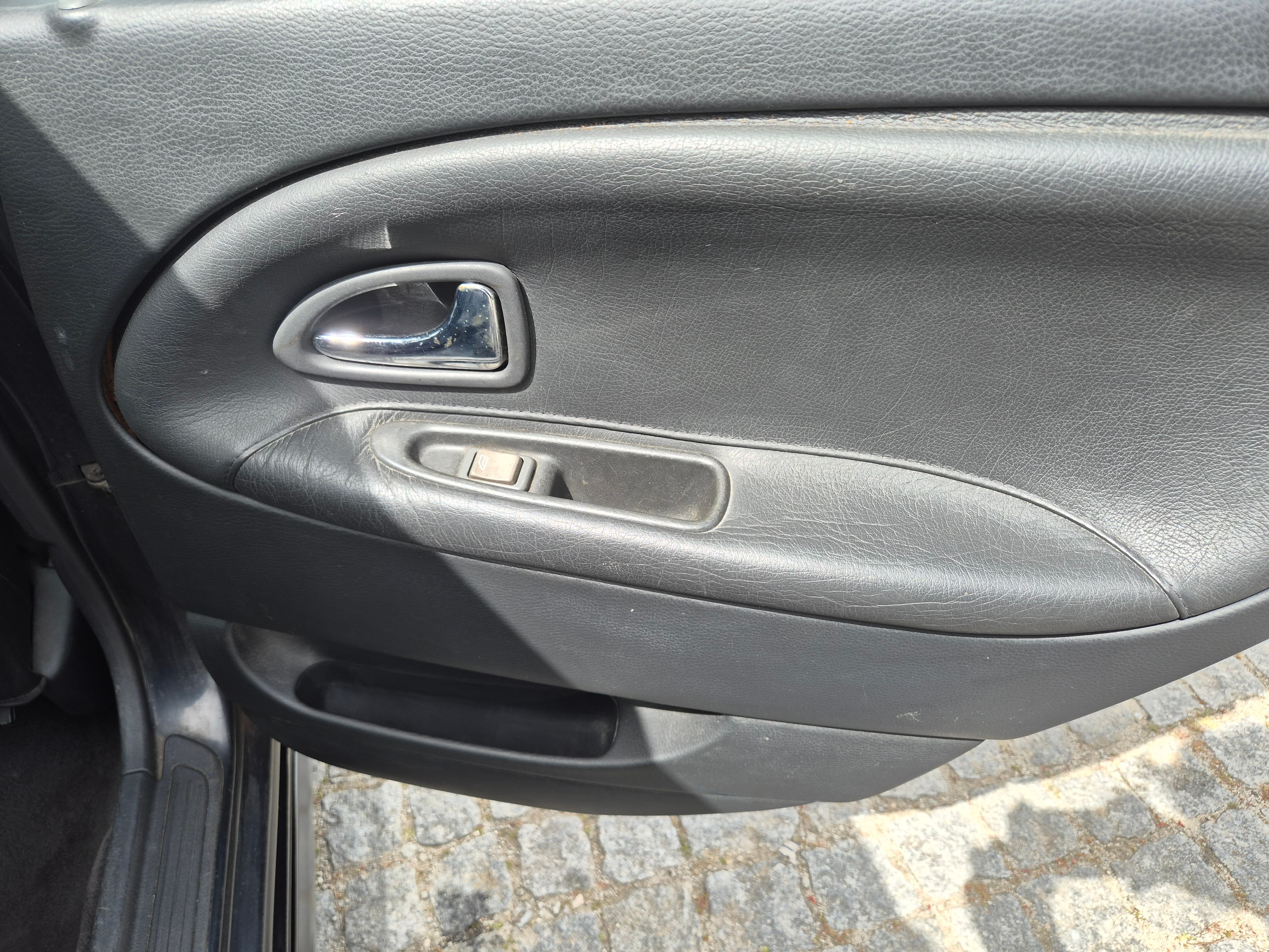 Volvo S40 · Ano 1997 — imagen 16