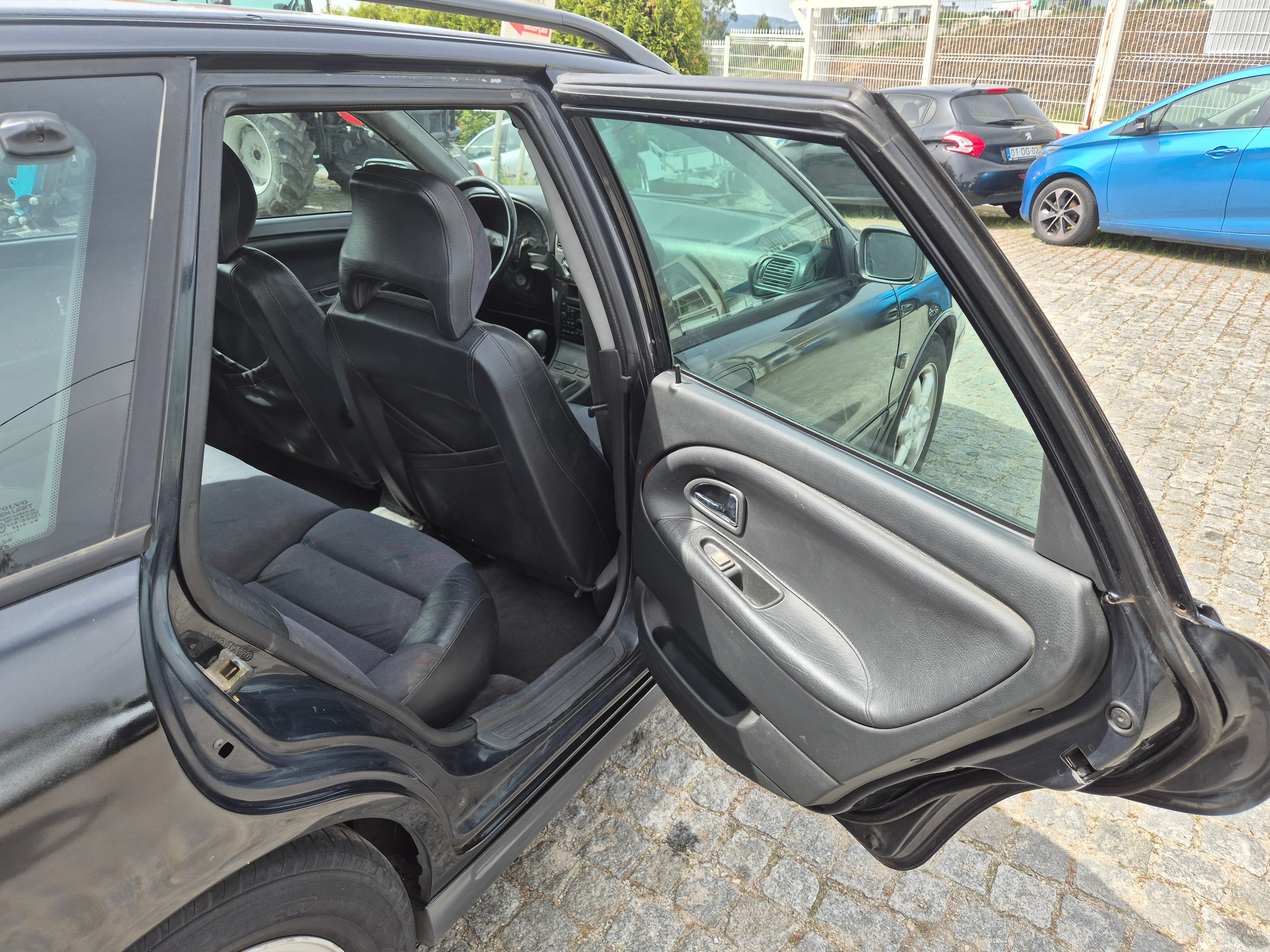 Volvo S40 · Ano 1997 — imagen 15