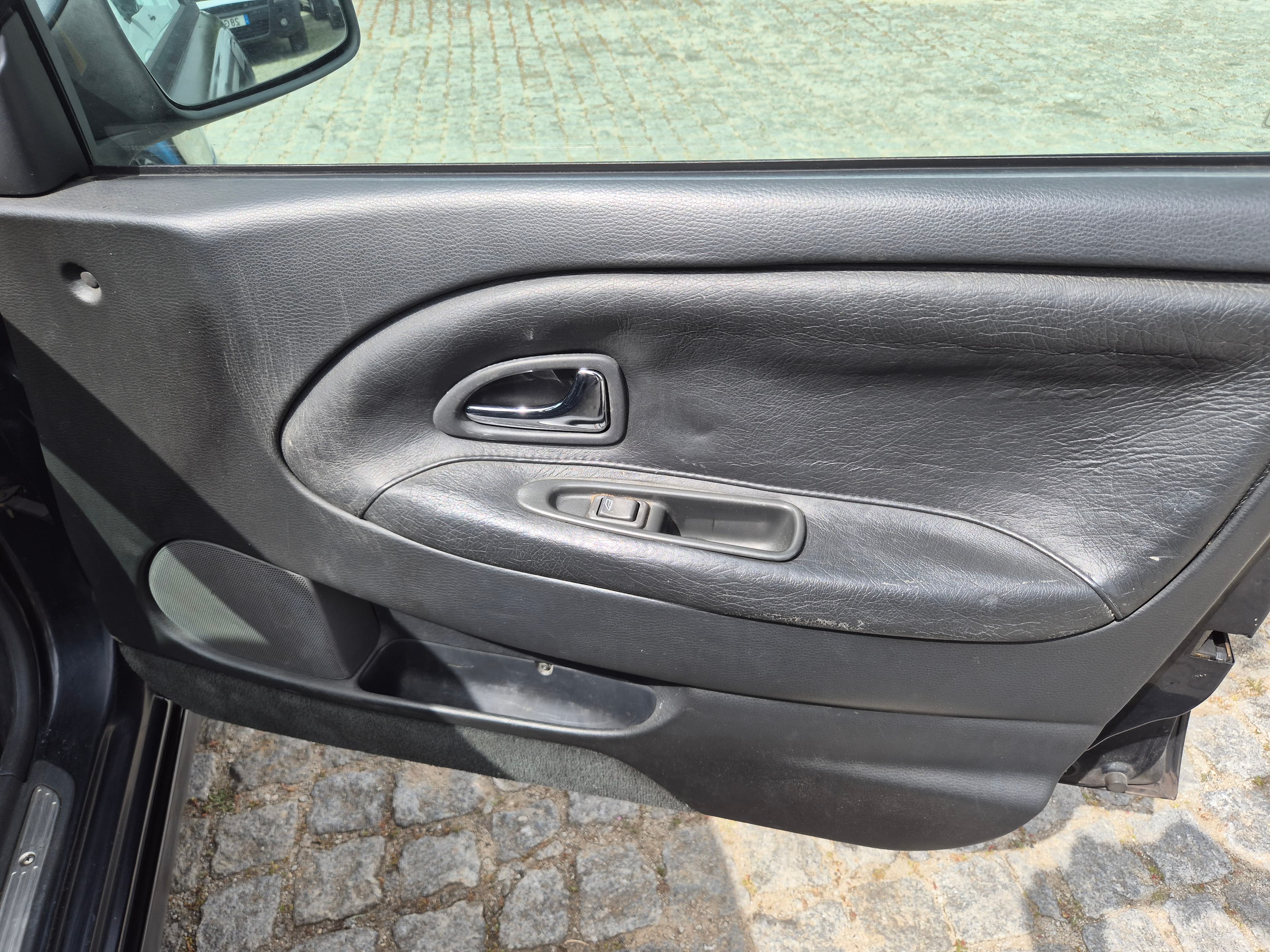 Volvo S40 · Ano 1997 — imagen 19