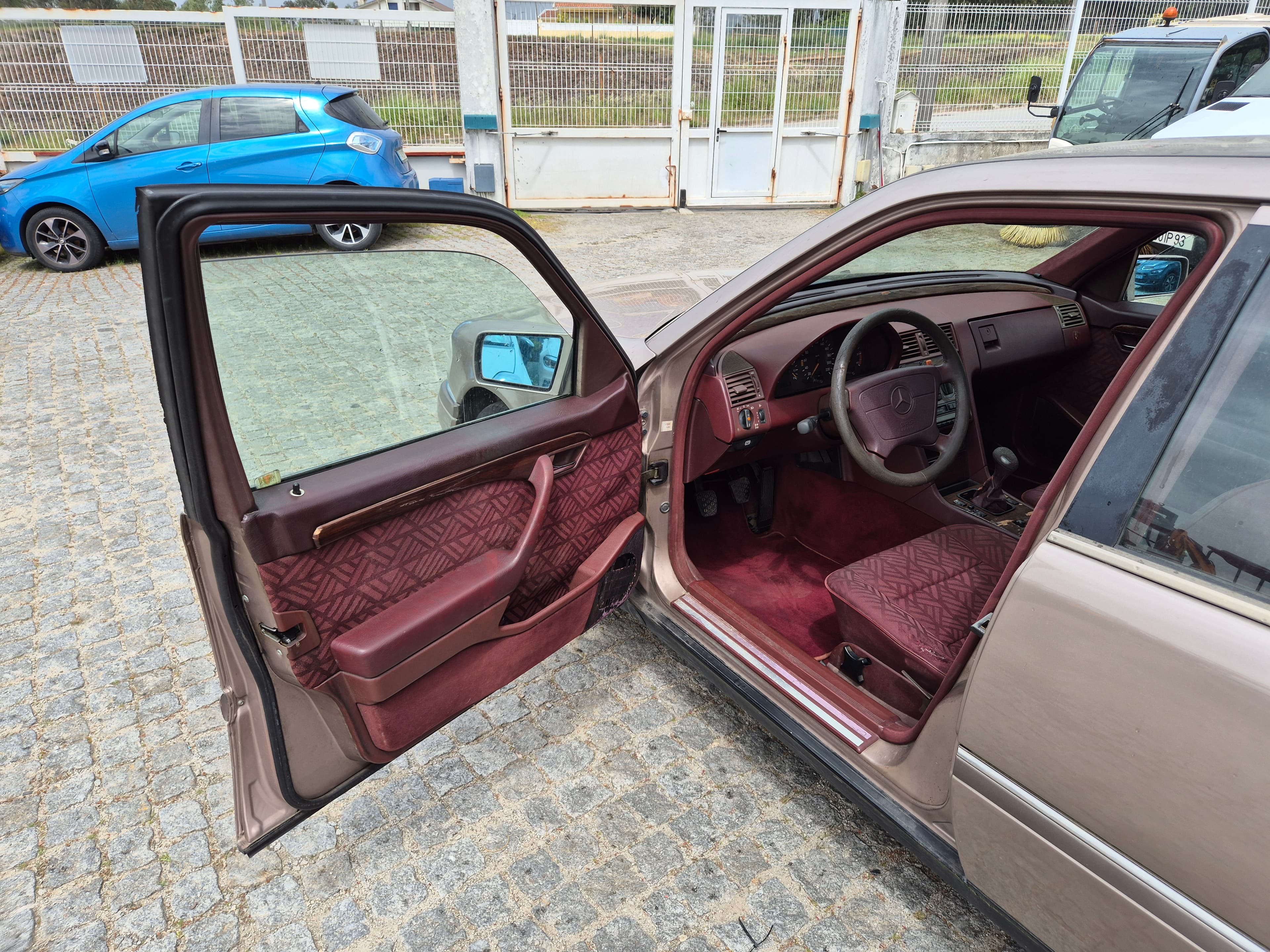 Mercedes-Benz C 200 D · Ano 1995 — imagen 26