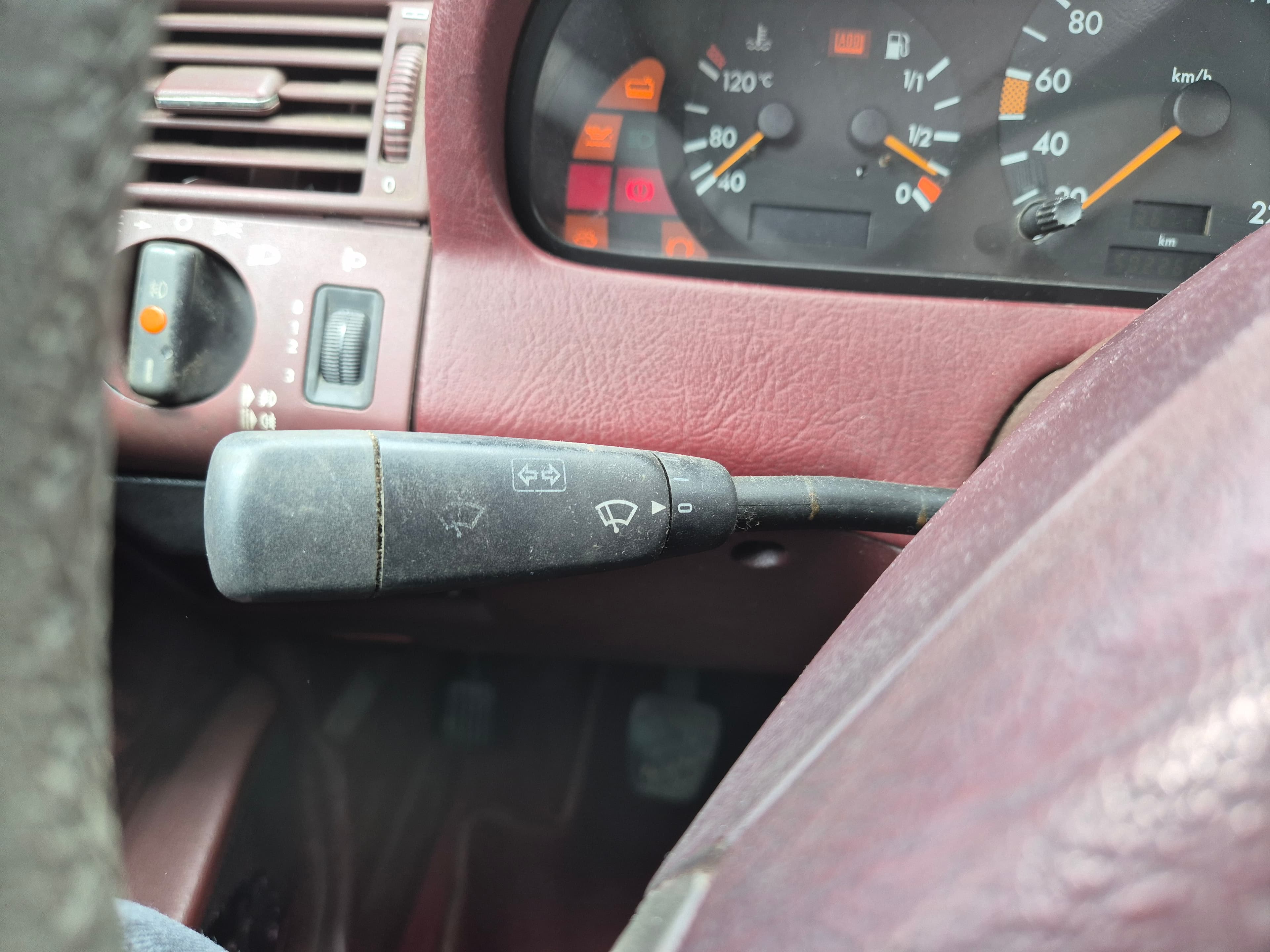 Mercedes-Benz C 200 D · Ano 1995 — imagen 35