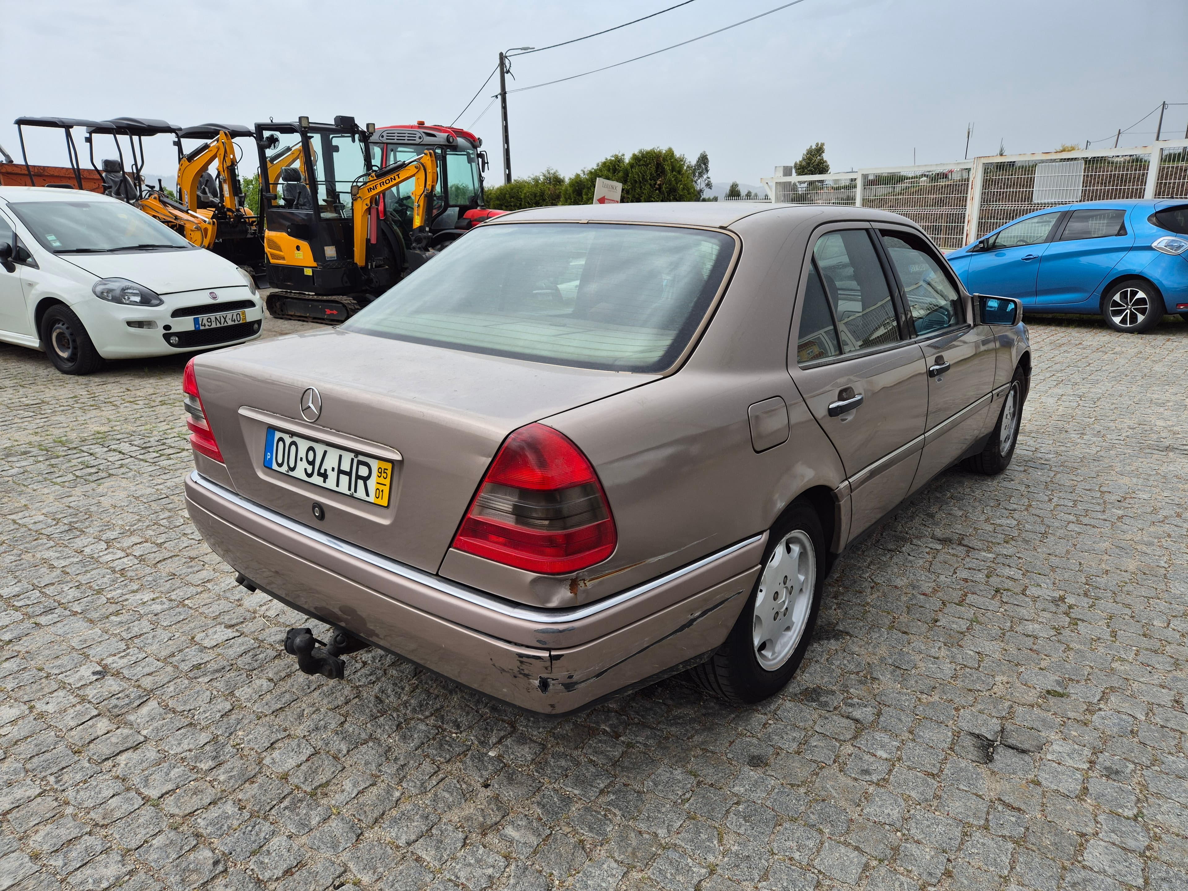 Mercedes-Benz C 200 D · Ano 1995 — imagen 4