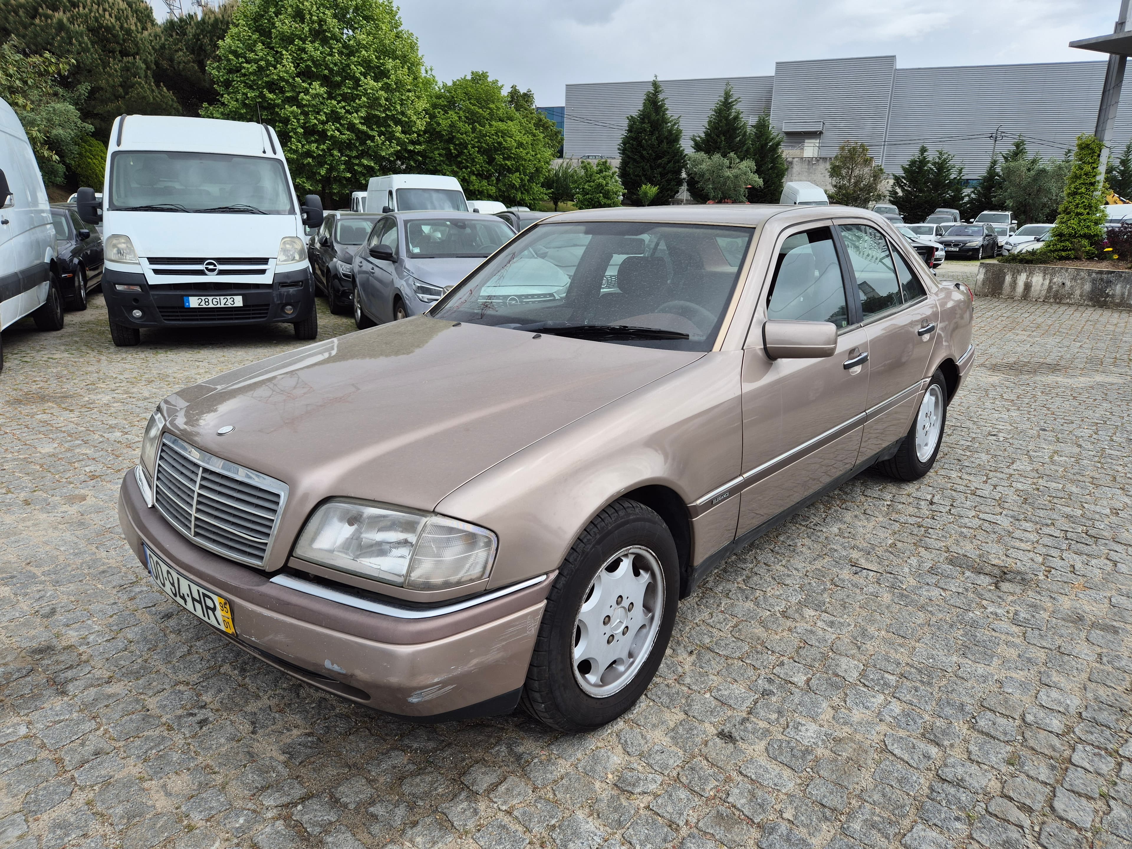 Mercedes-Benz C 200 D · Ano 1995