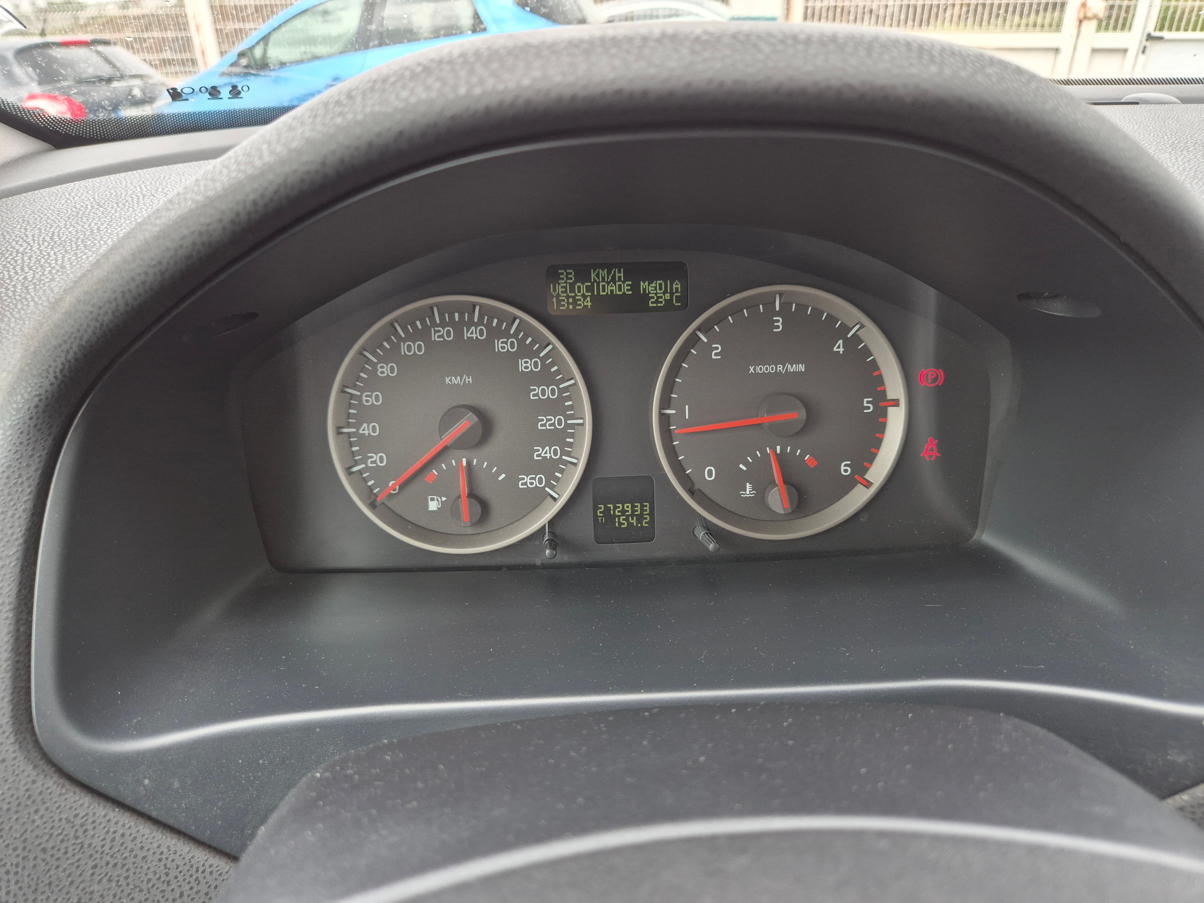 Volvo S40 1.6 D · Ano 2006 — image 32