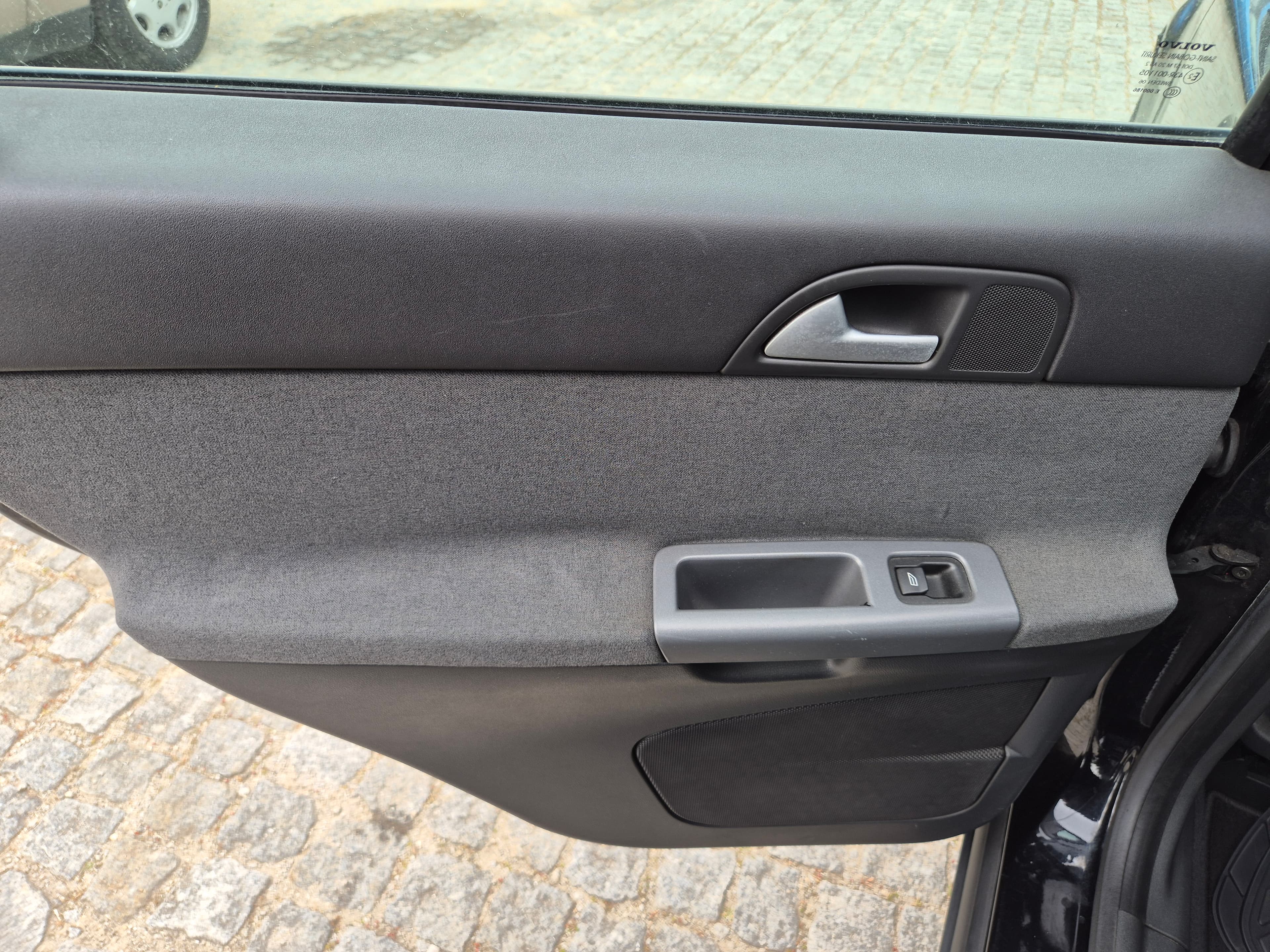 Volvo S40 1.6 D · Ano 2006 — image 22