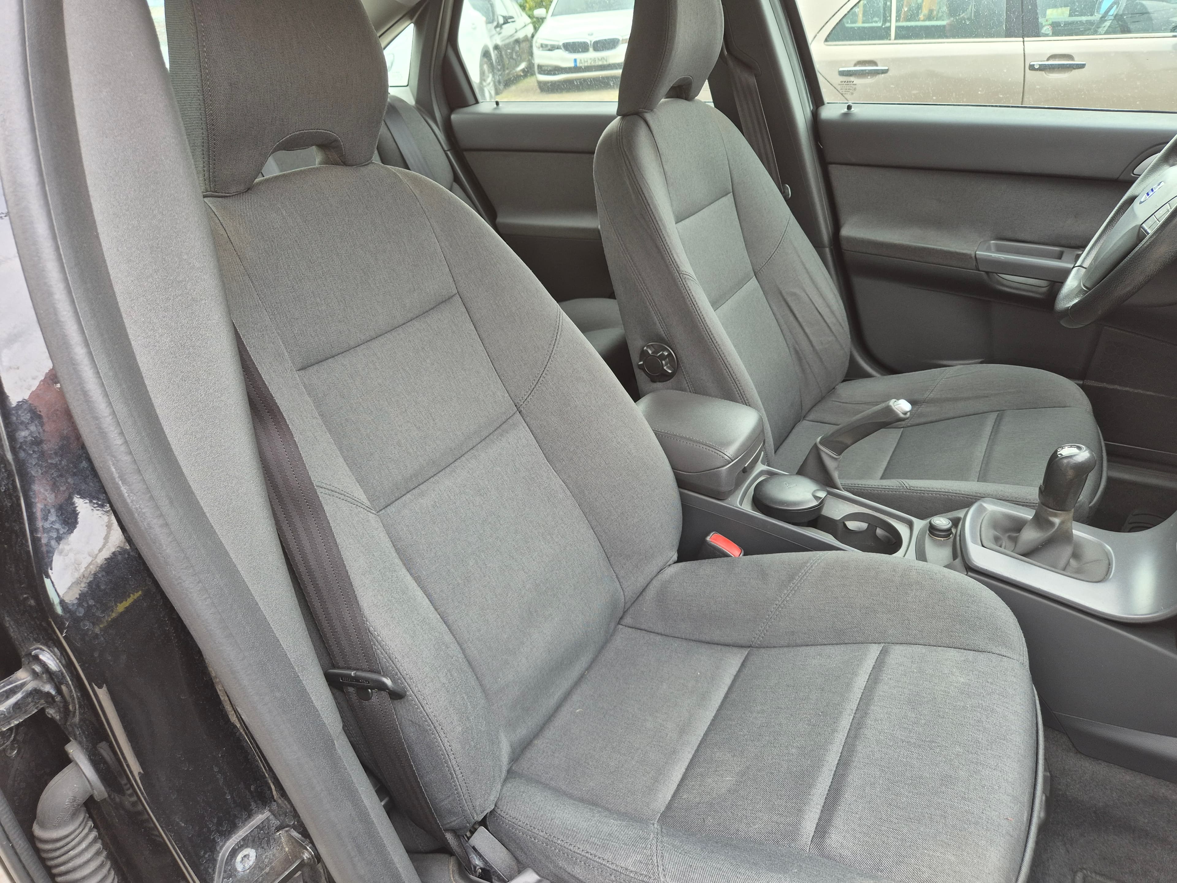 Volvo S40 1.6 D · Ano 2006 — image 20