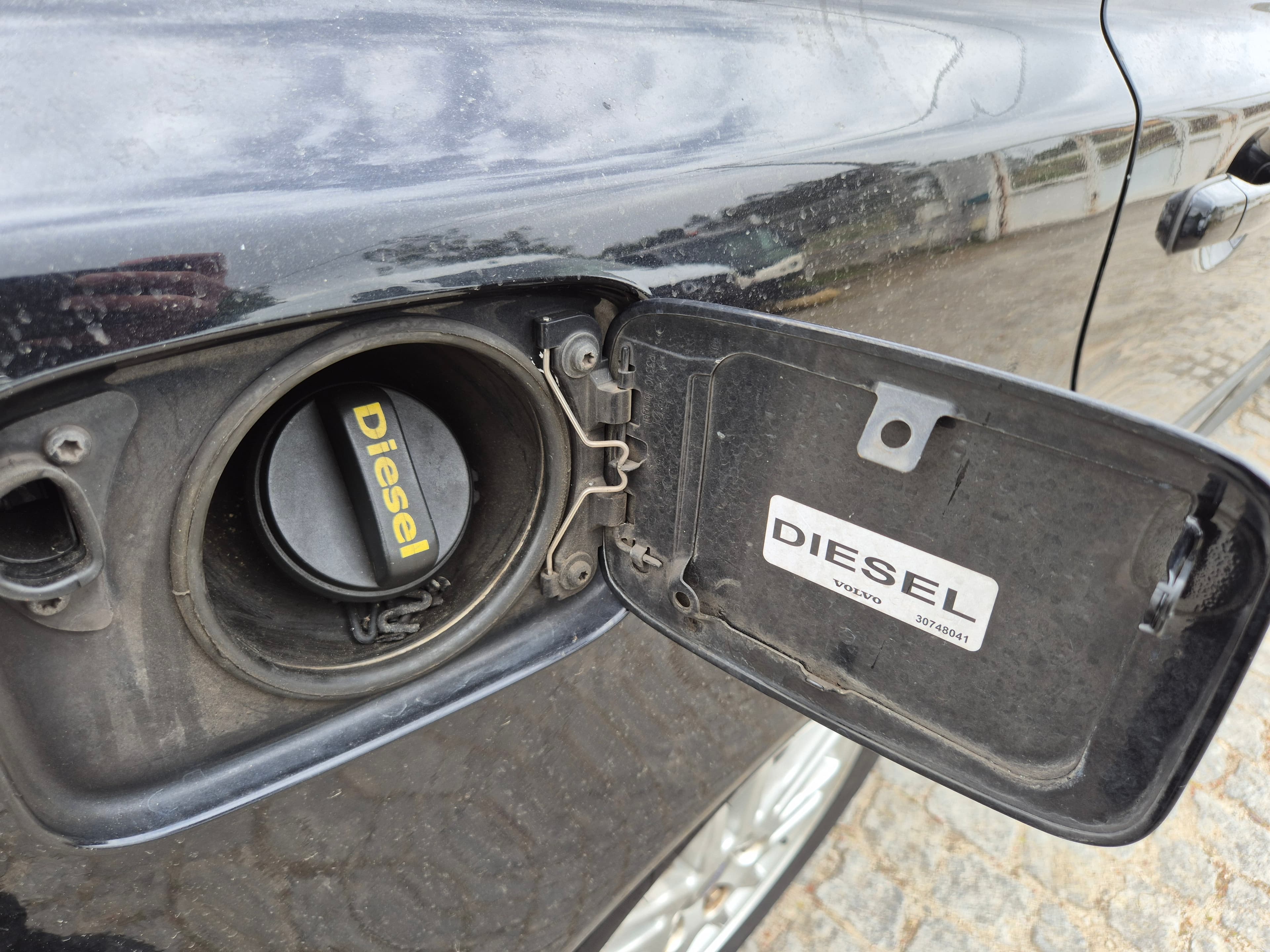 Volvo S40 1.6 D · Ano 2006 — image 14