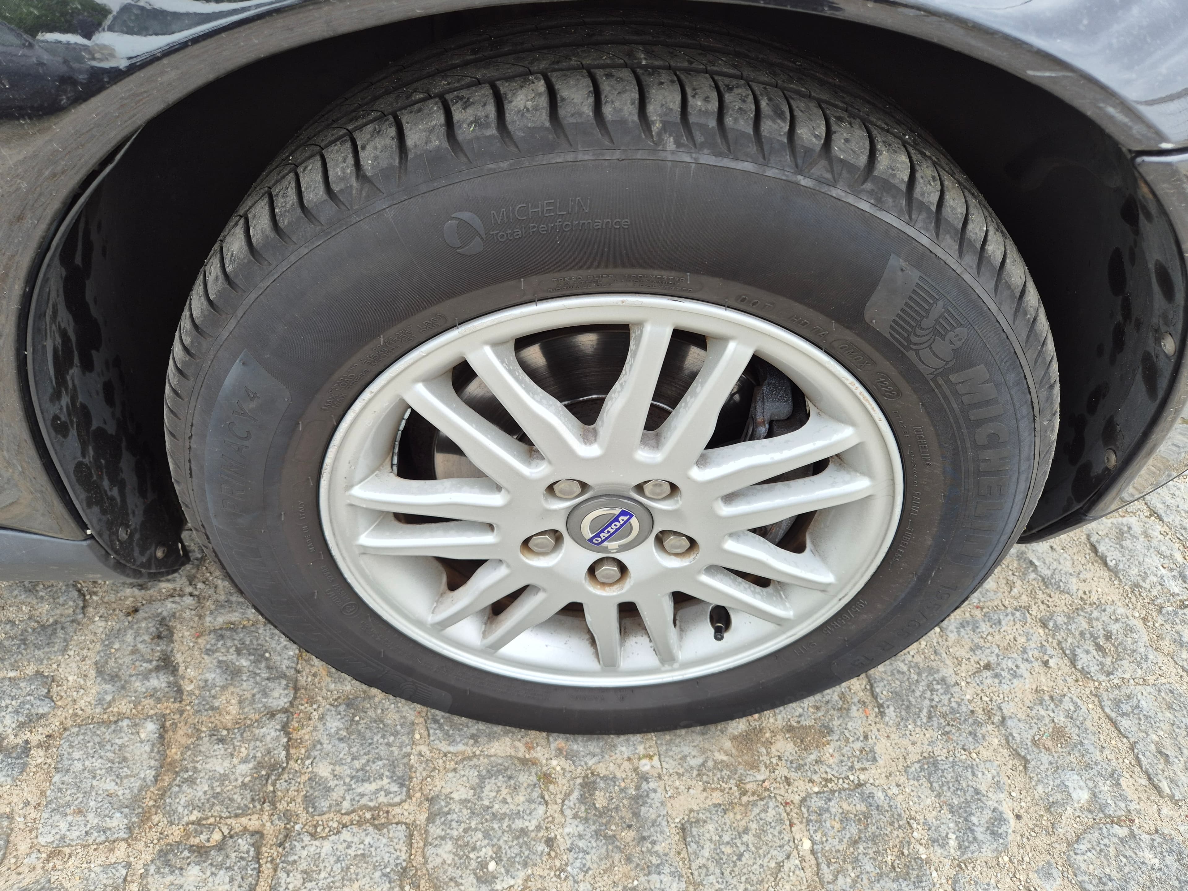 Volvo S40 1.6 D · Ano 2006 — image 12