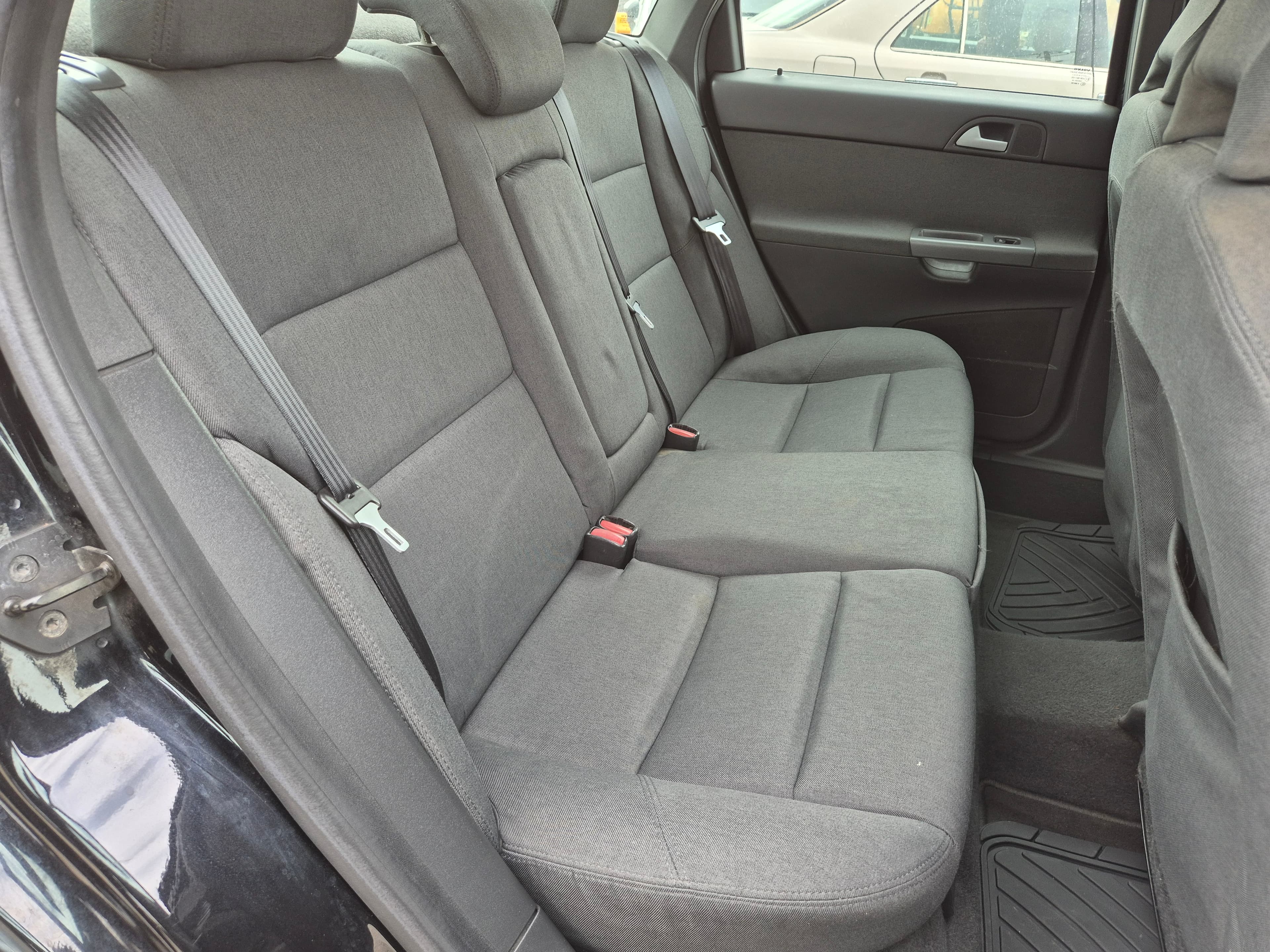 Volvo S40 1.6 D · Ano 2006 — image 17