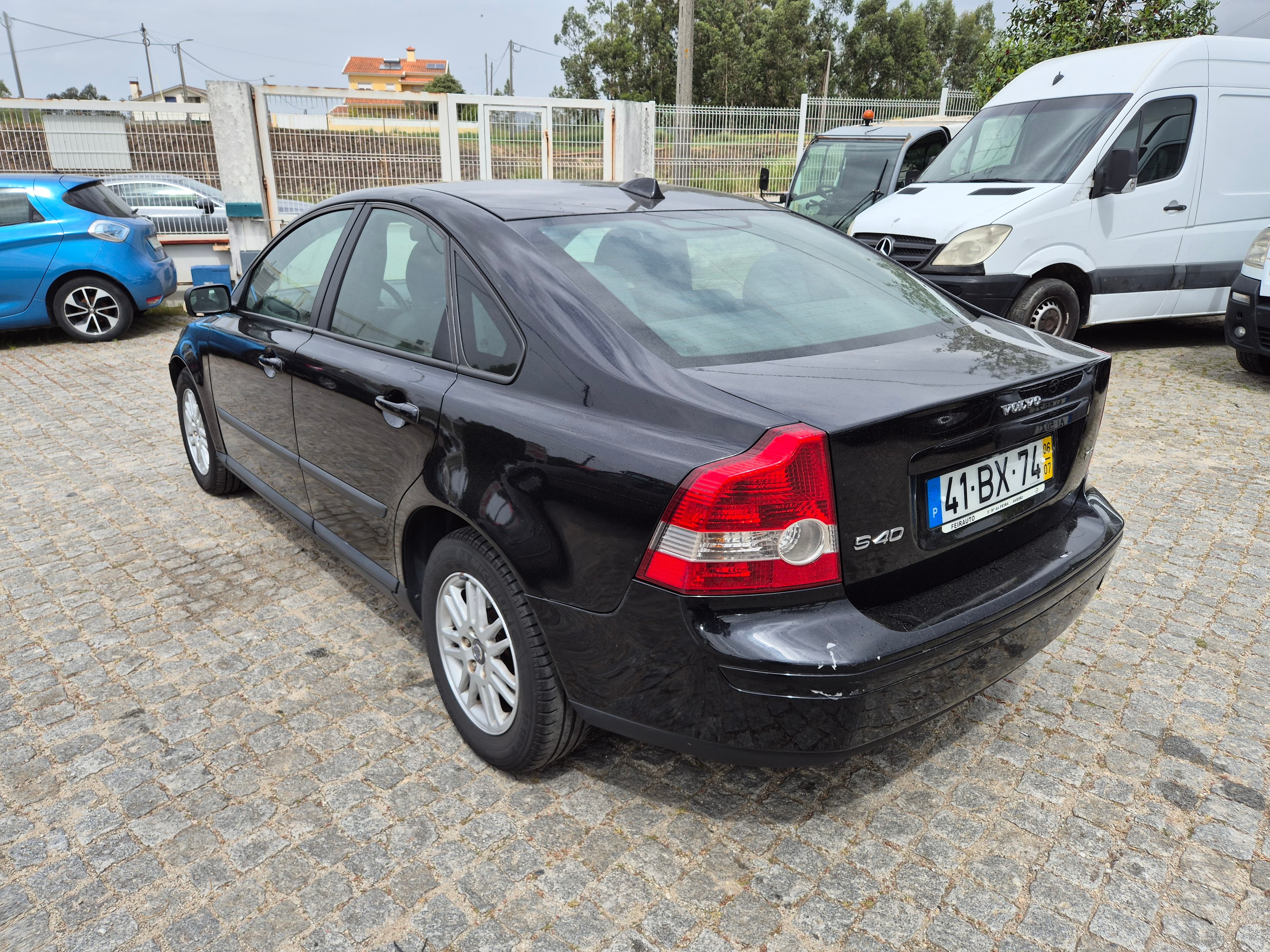Volvo S40 1.6 D · Ano 2006 — image 6