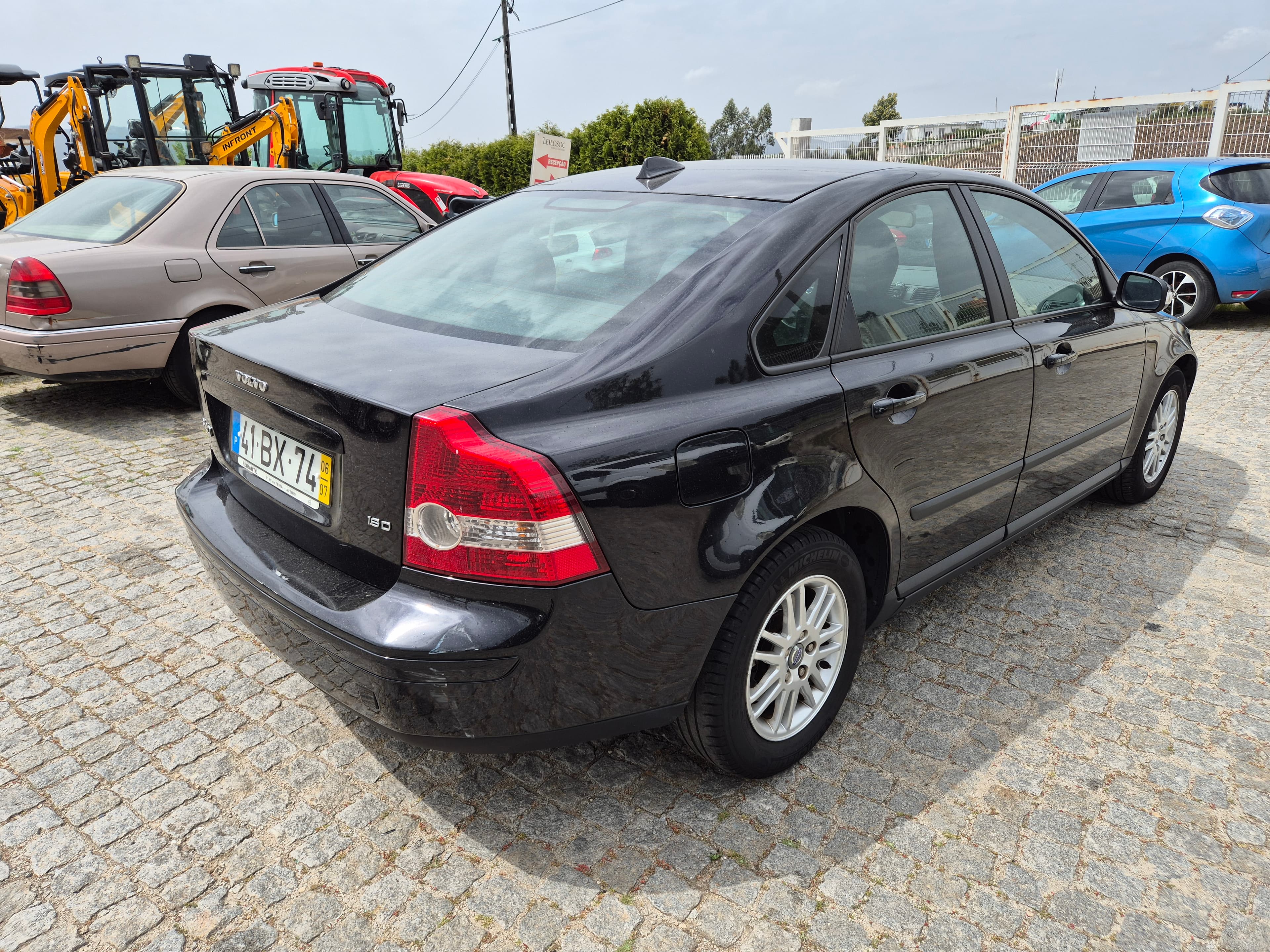 Volvo S40 1.6 D · Ano 2006 — image 4
