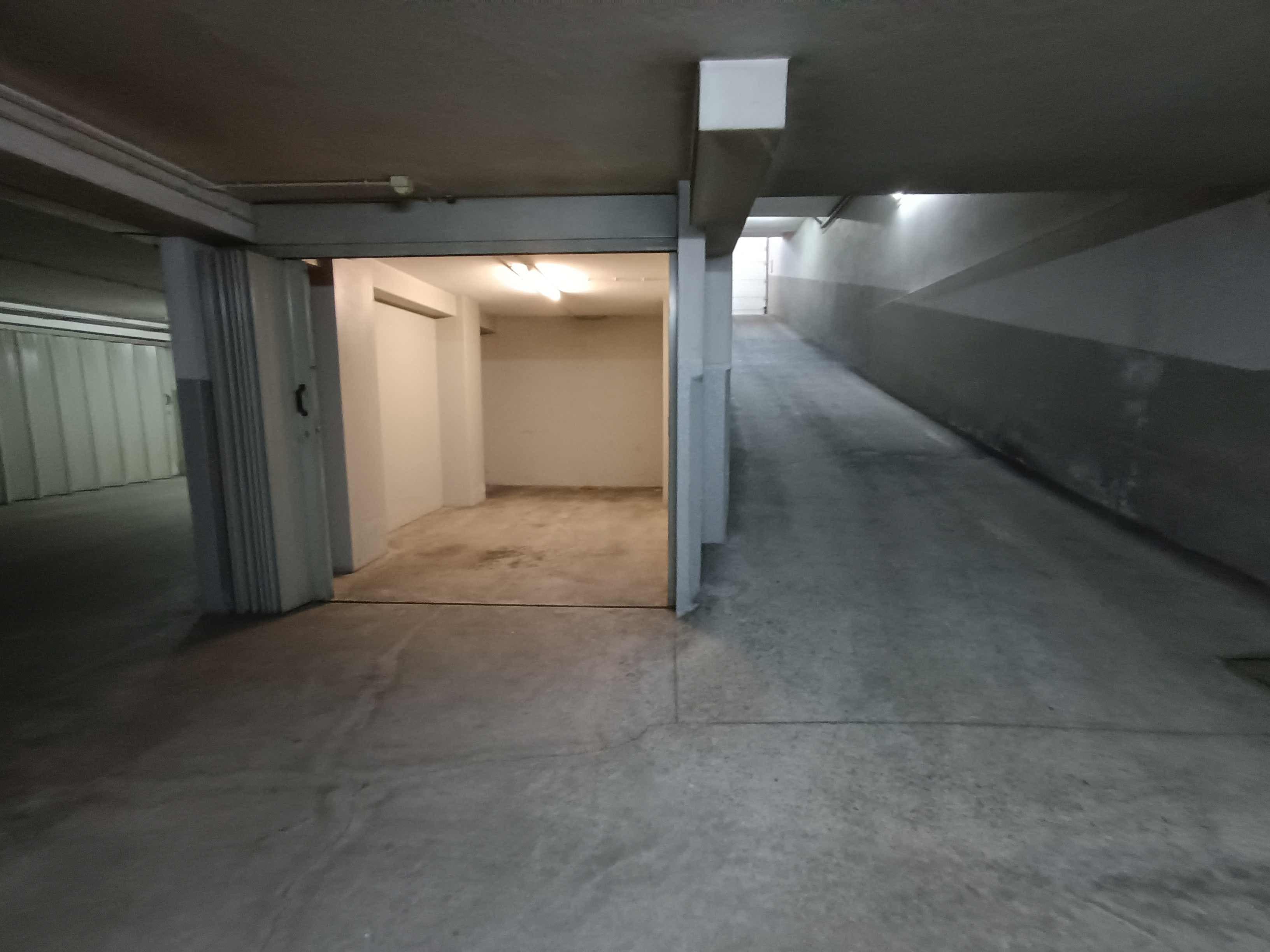 Garagem · Mafamude, Vila Nova de Gaia — imagem 3