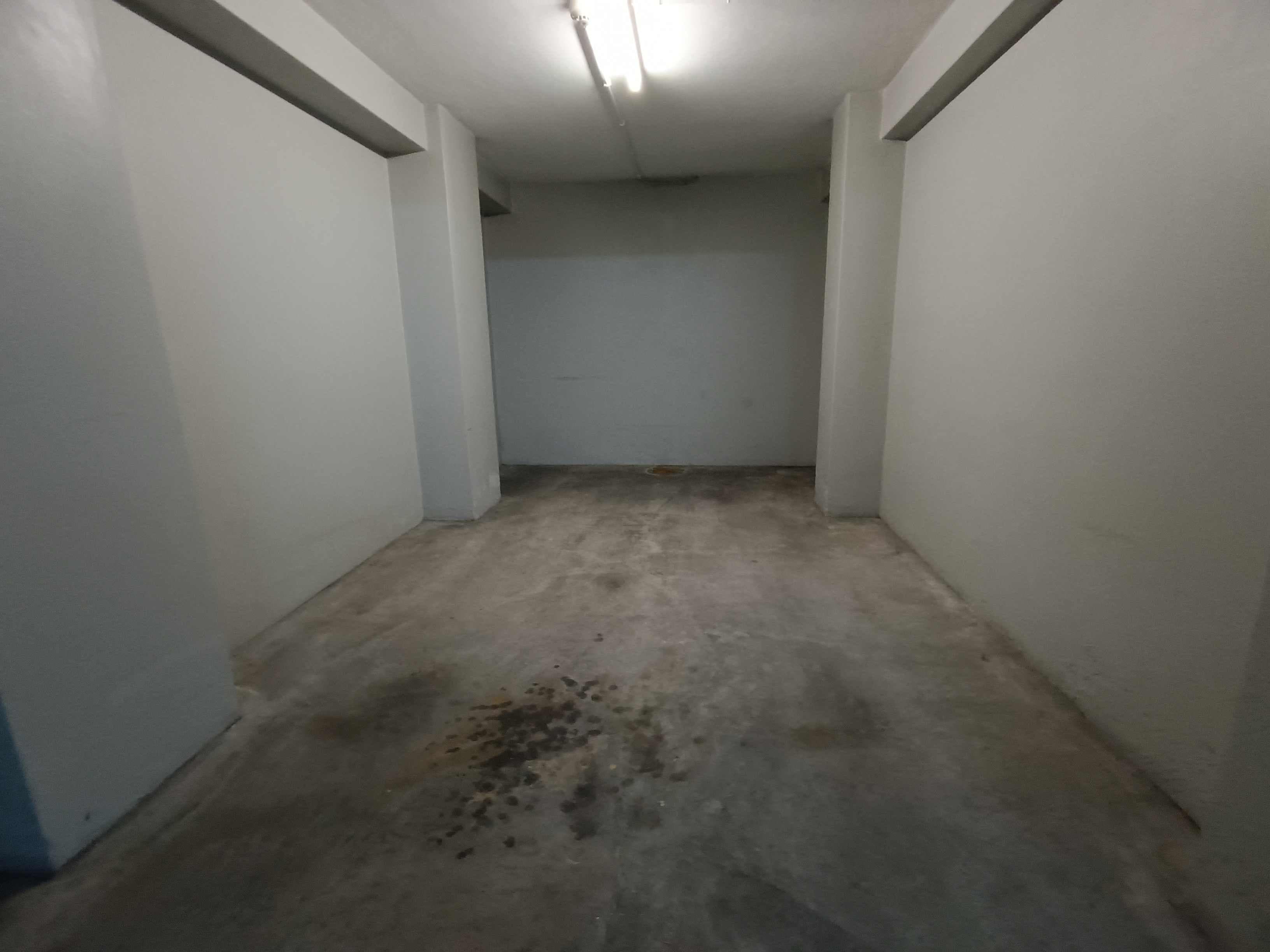 Garagem · Mafamude, Vila Nova de Gaia — imagem 4