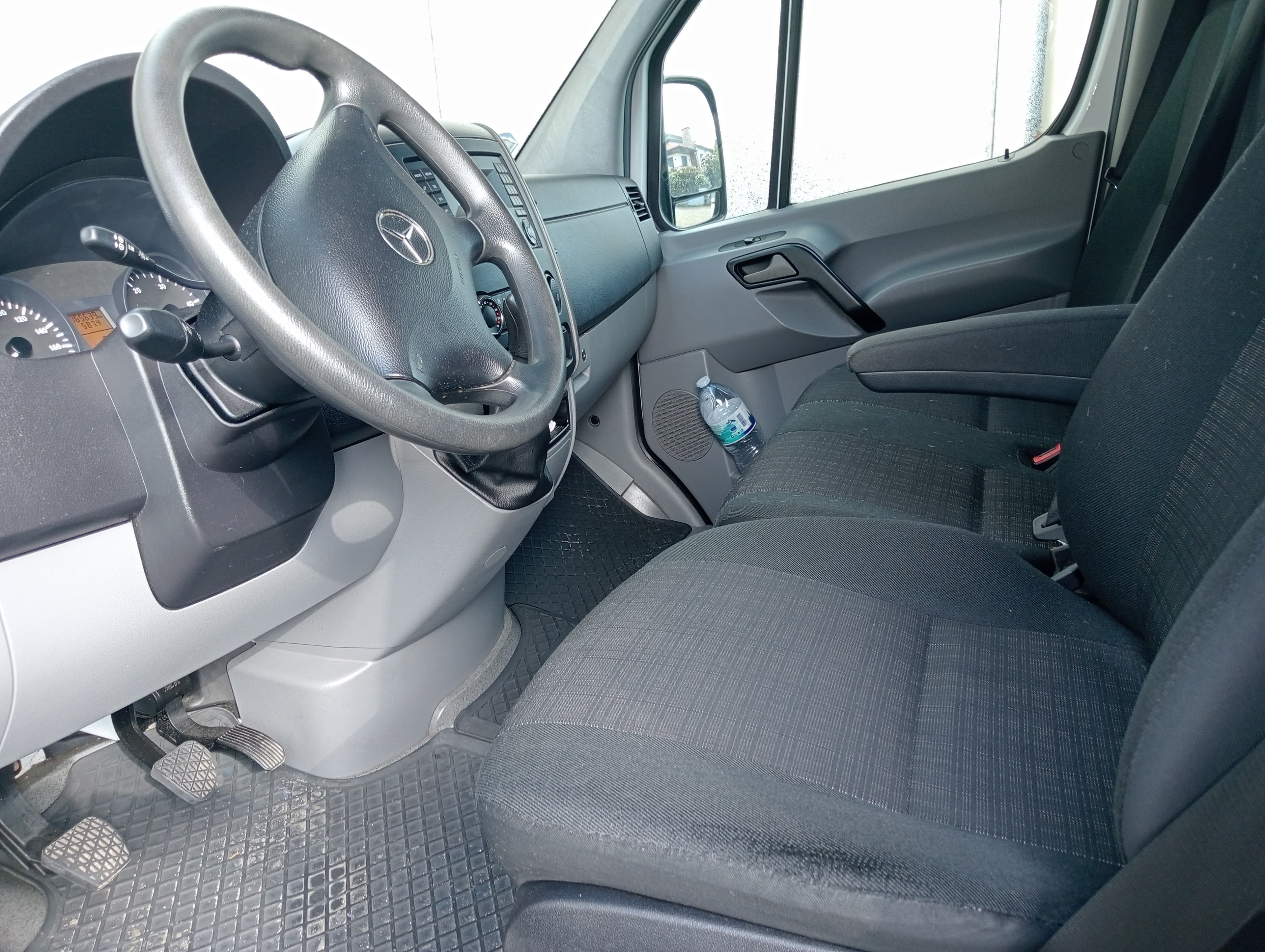 Mercedes-Benz Sprinter 316 CDI · Ano 2017 — imagem 8