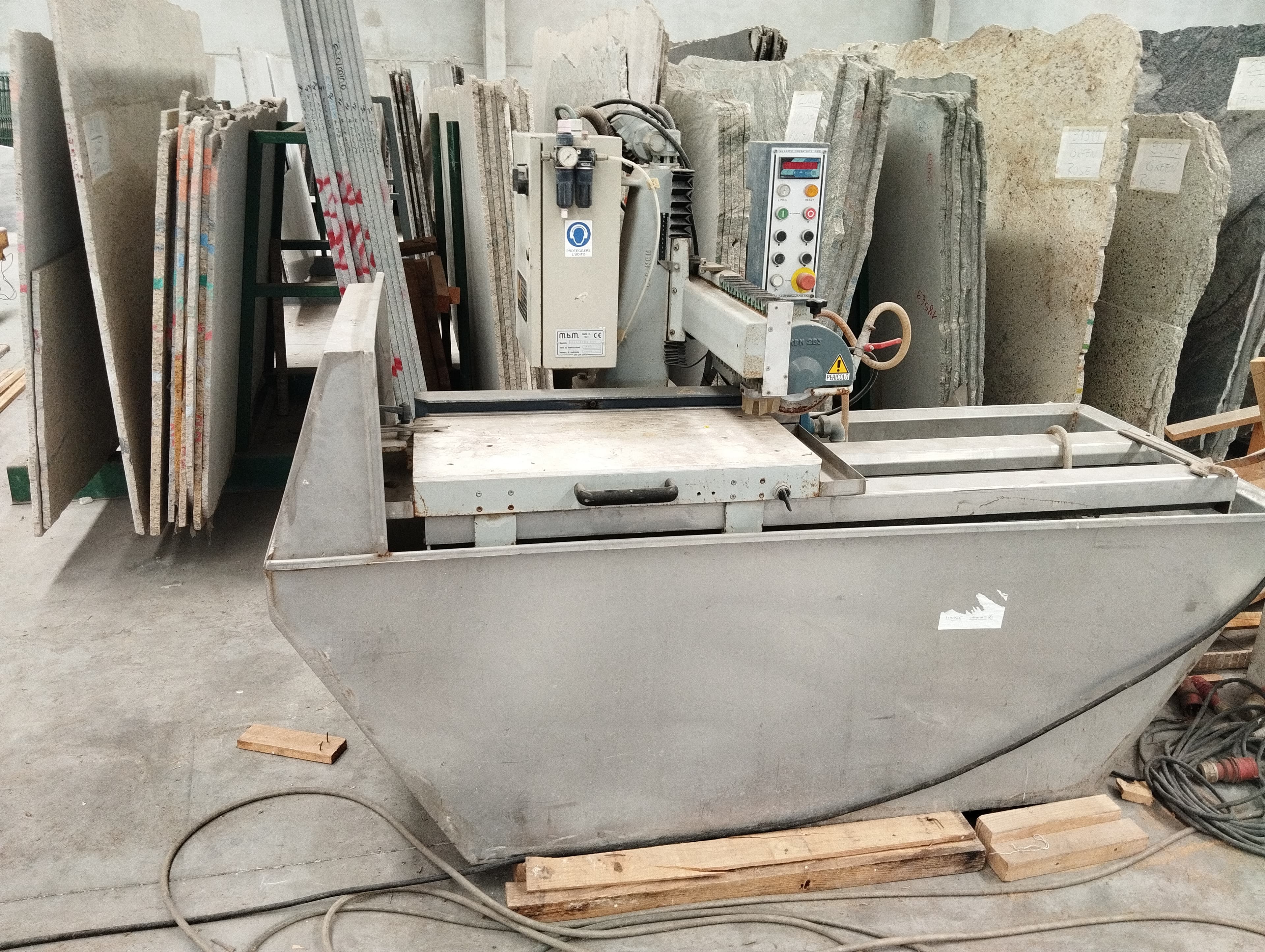 Machine de découpe — image 1
