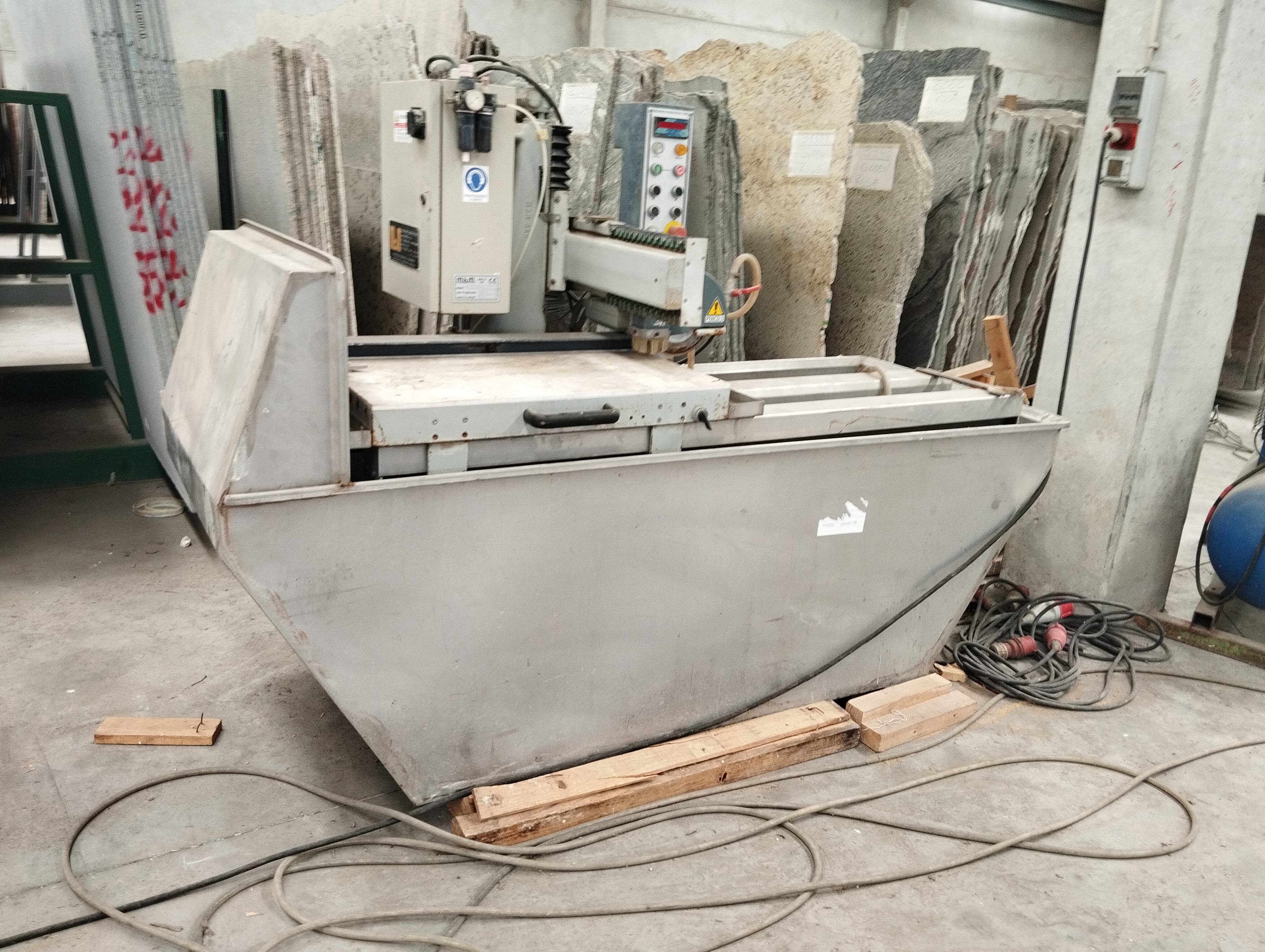 Machine de découpe — image 3