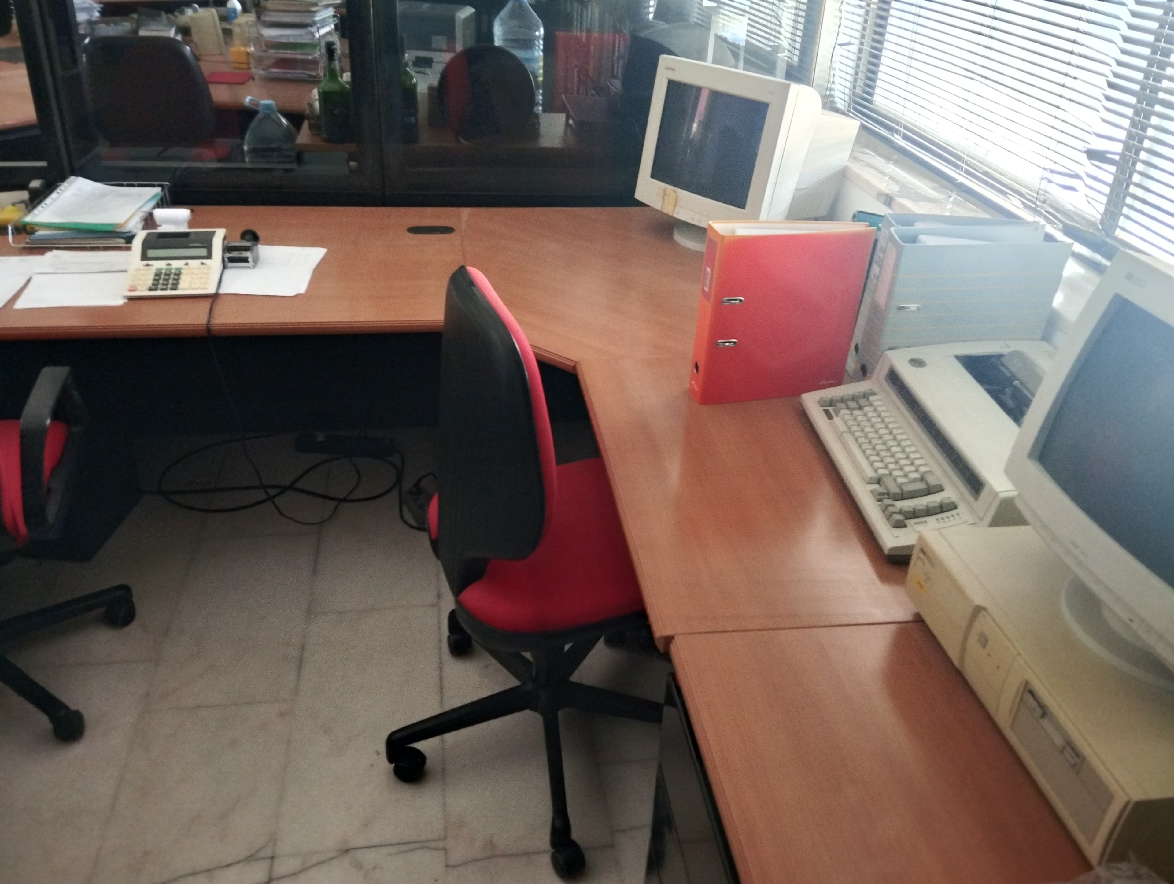 Equipamiento de Oficina — imagen 2