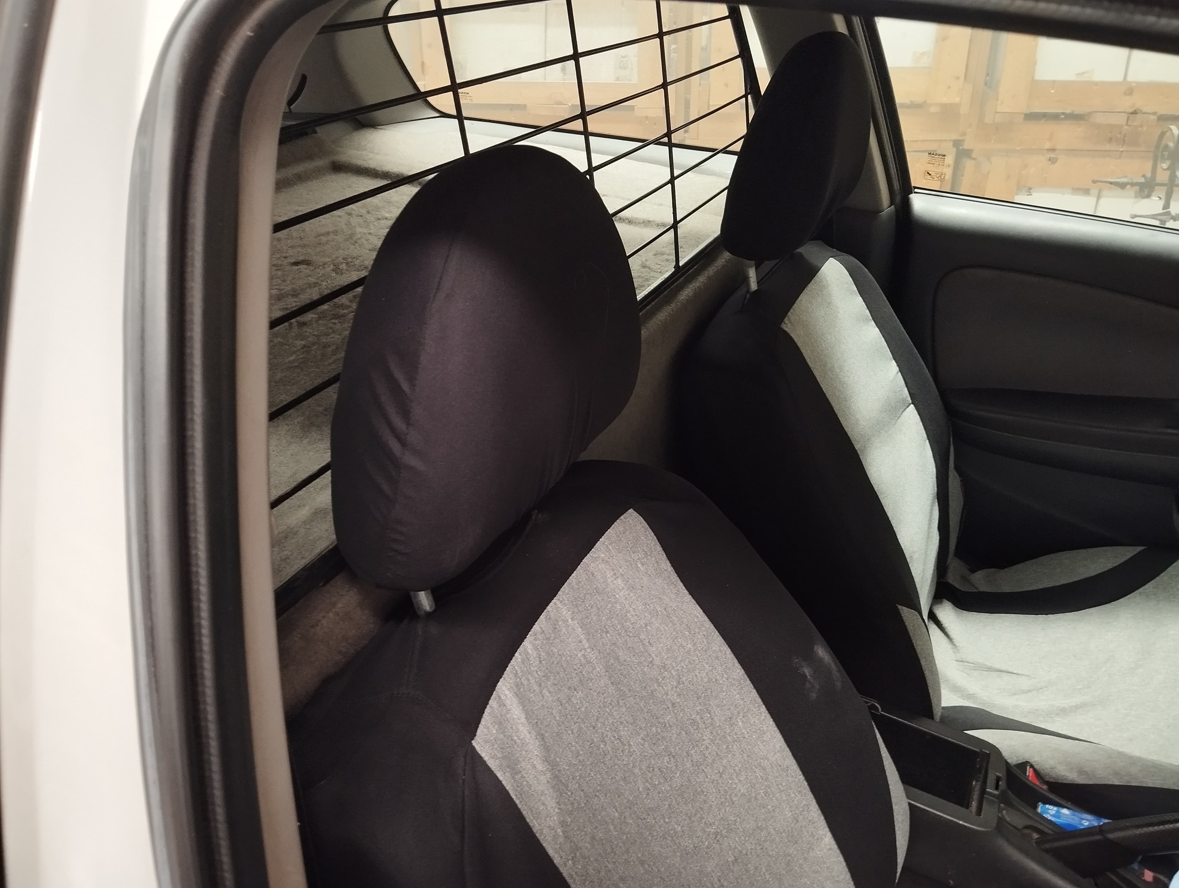 Nissan Almera · Ano 2004 — imagen 7