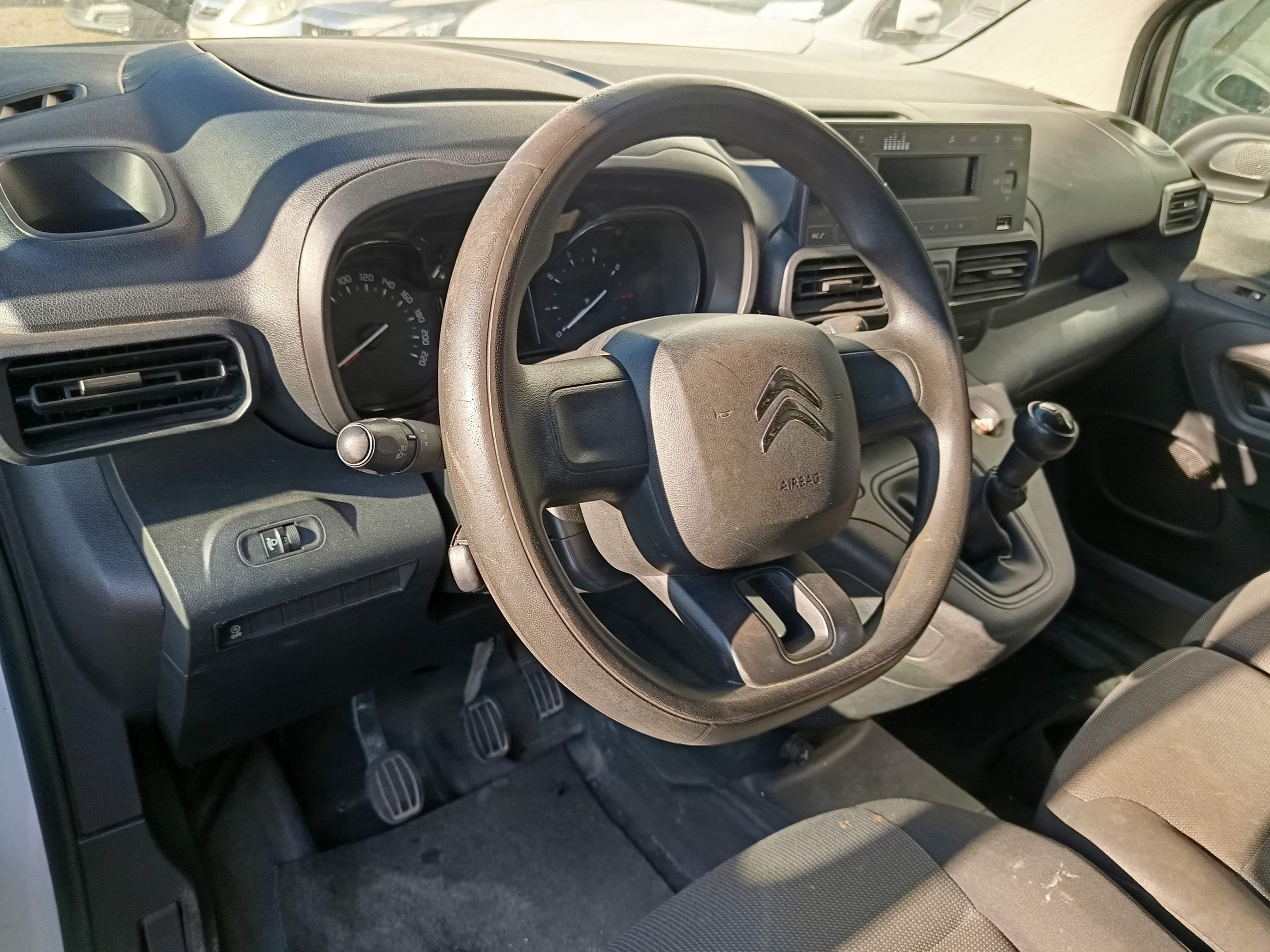 Citroën Berlingo · Ano 2019 — imagem 31