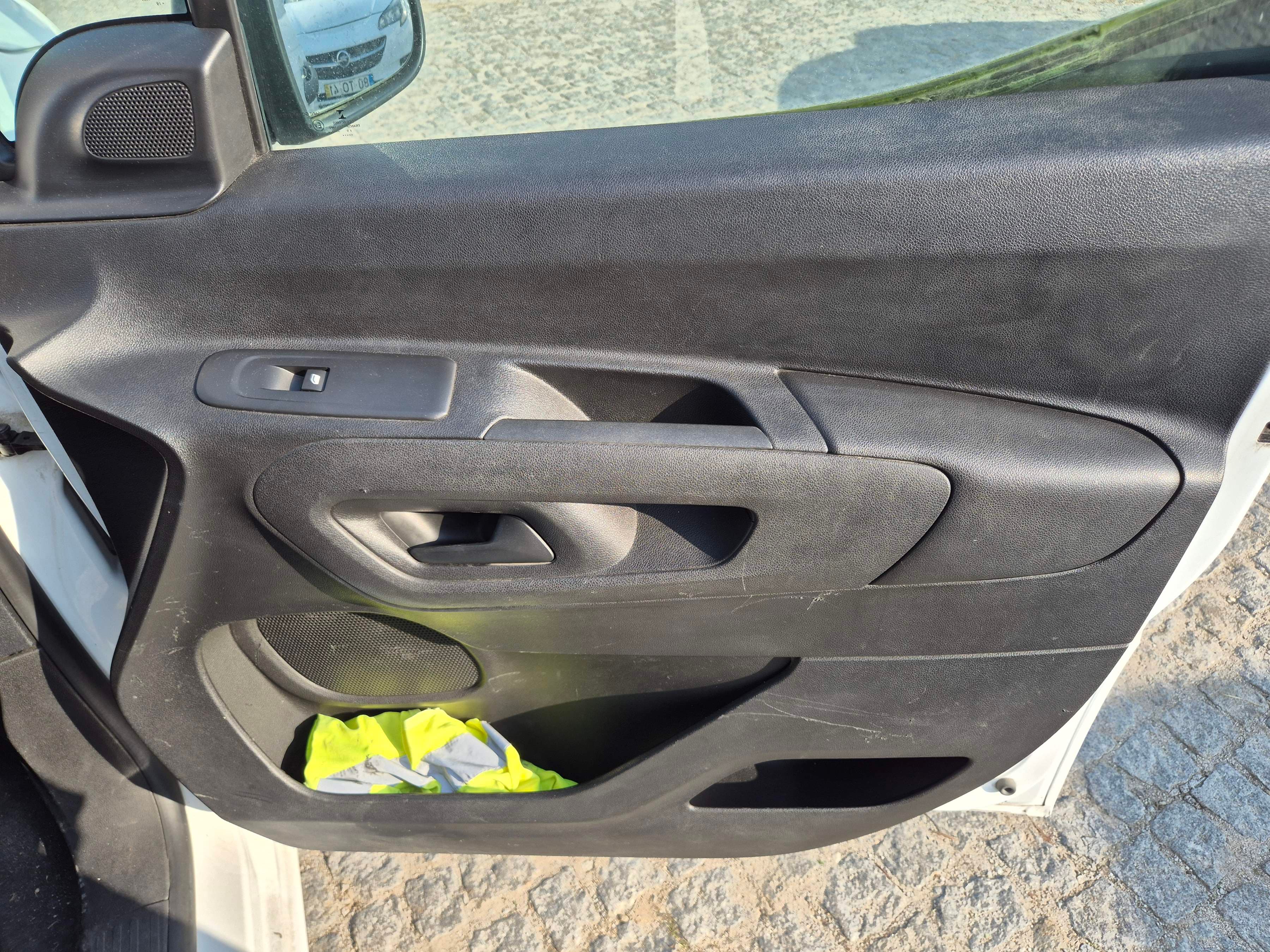Citroën Berlingo · Ano 2019 — imagem 17