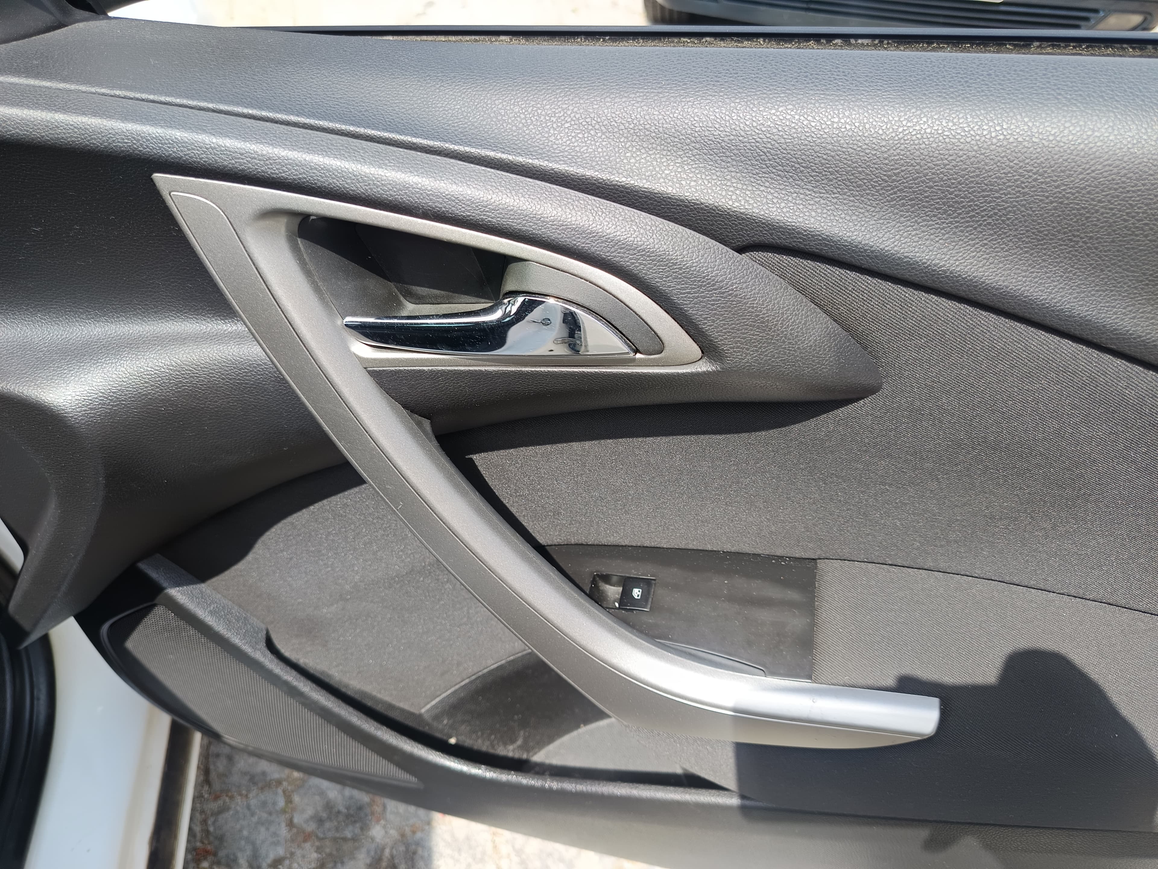 Opel Astra 1.3 CDTI · Ano 2011 — imagem 23