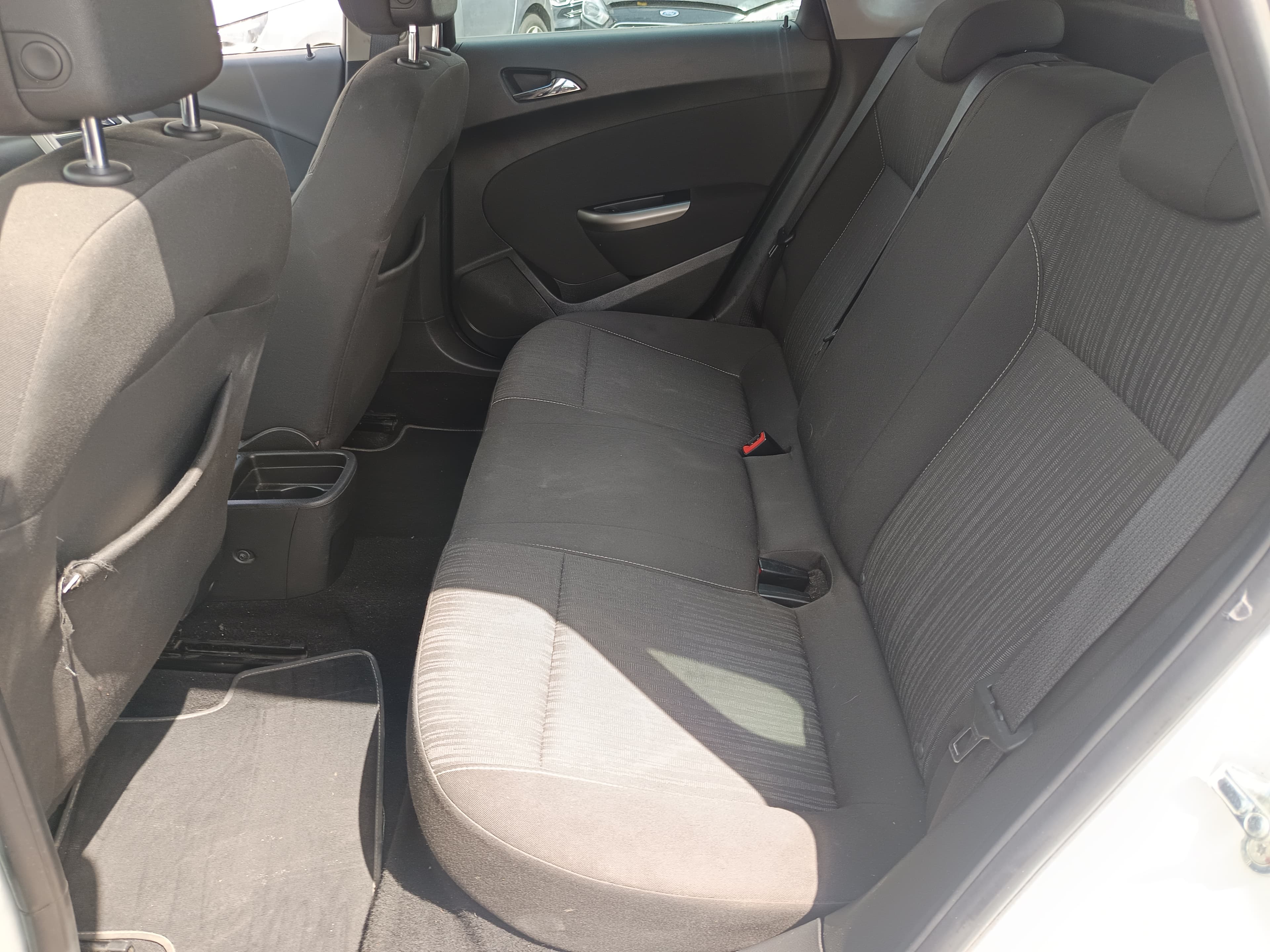 Opel Astra 1.3 CDTI · Ano 2011 — imagem 27