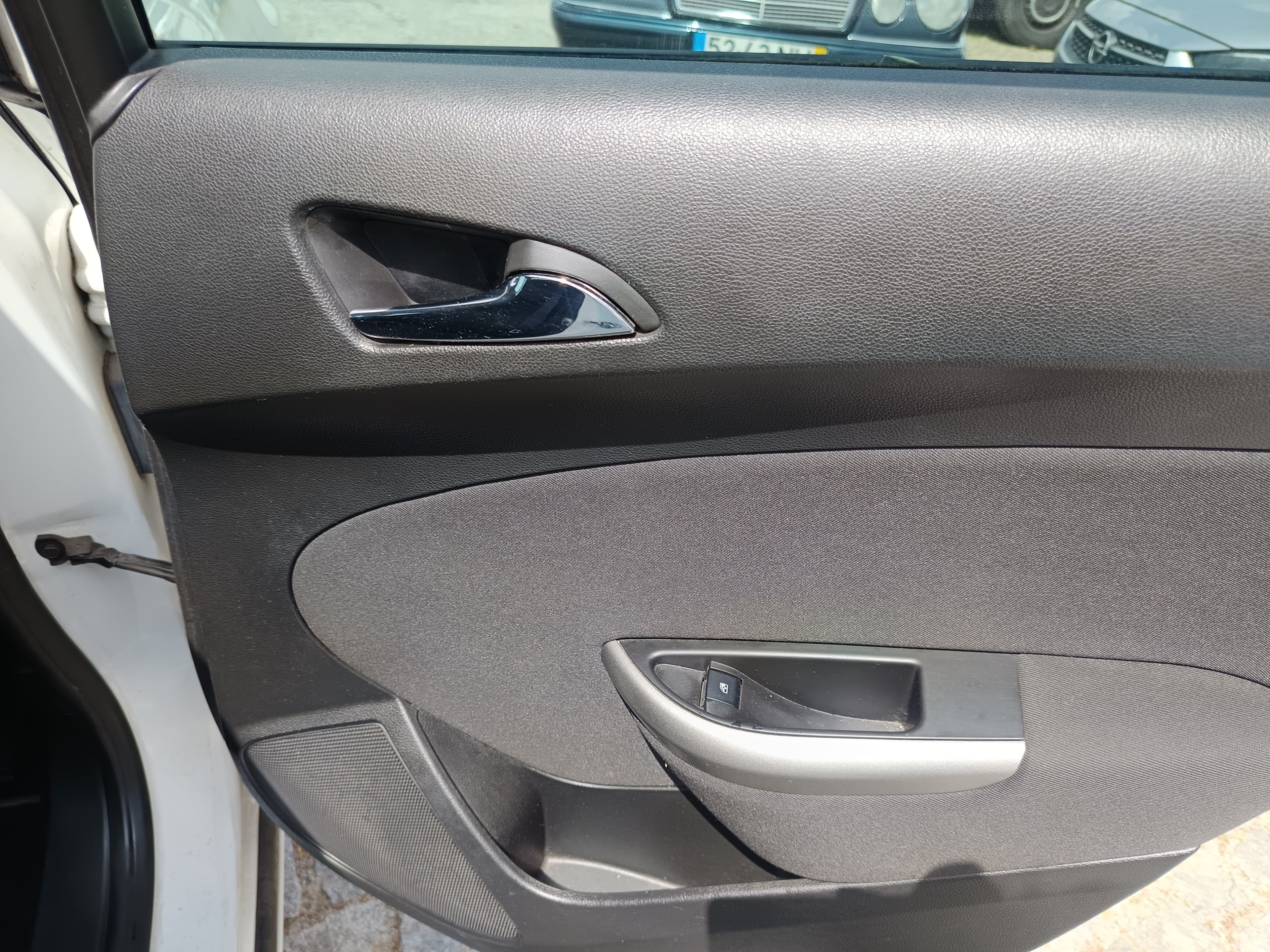 Opel Astra 1.3 CDTI · Ano 2011 — imagem 20