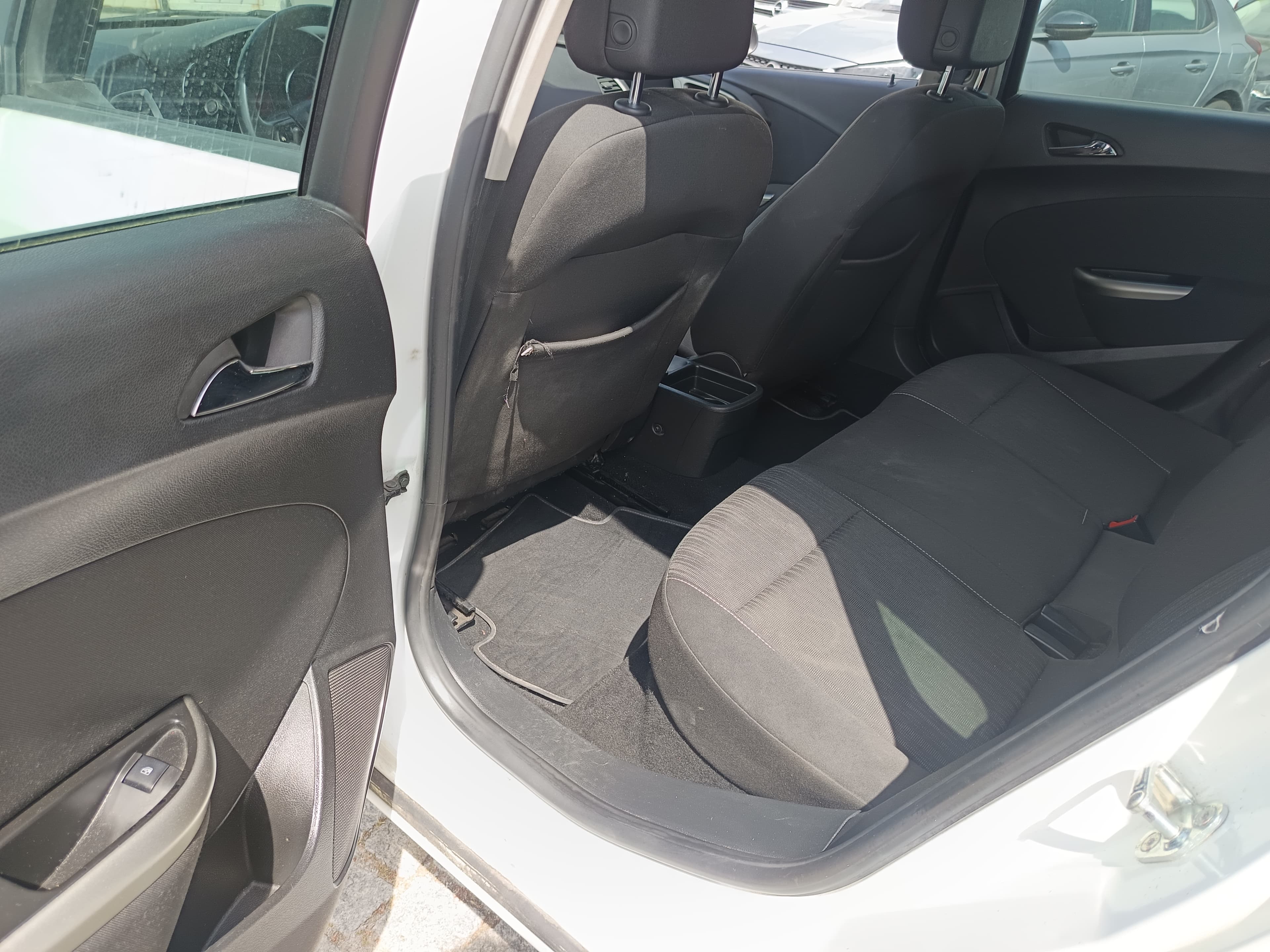 Opel Astra 1.3 CDTI · Ano 2011 — imagem 25