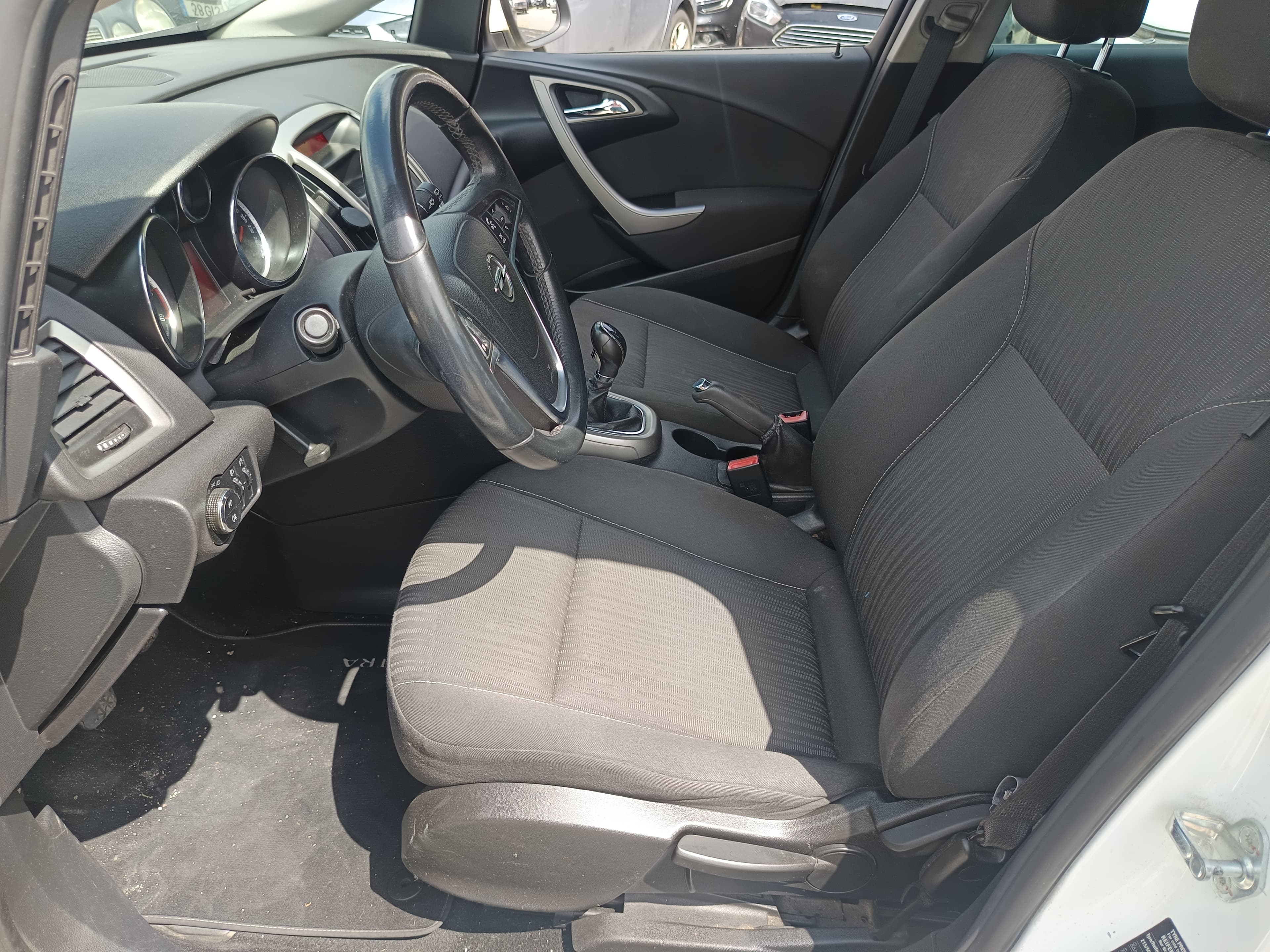Opel Astra 1.3 CDTI · Ano 2011 — imagem 30