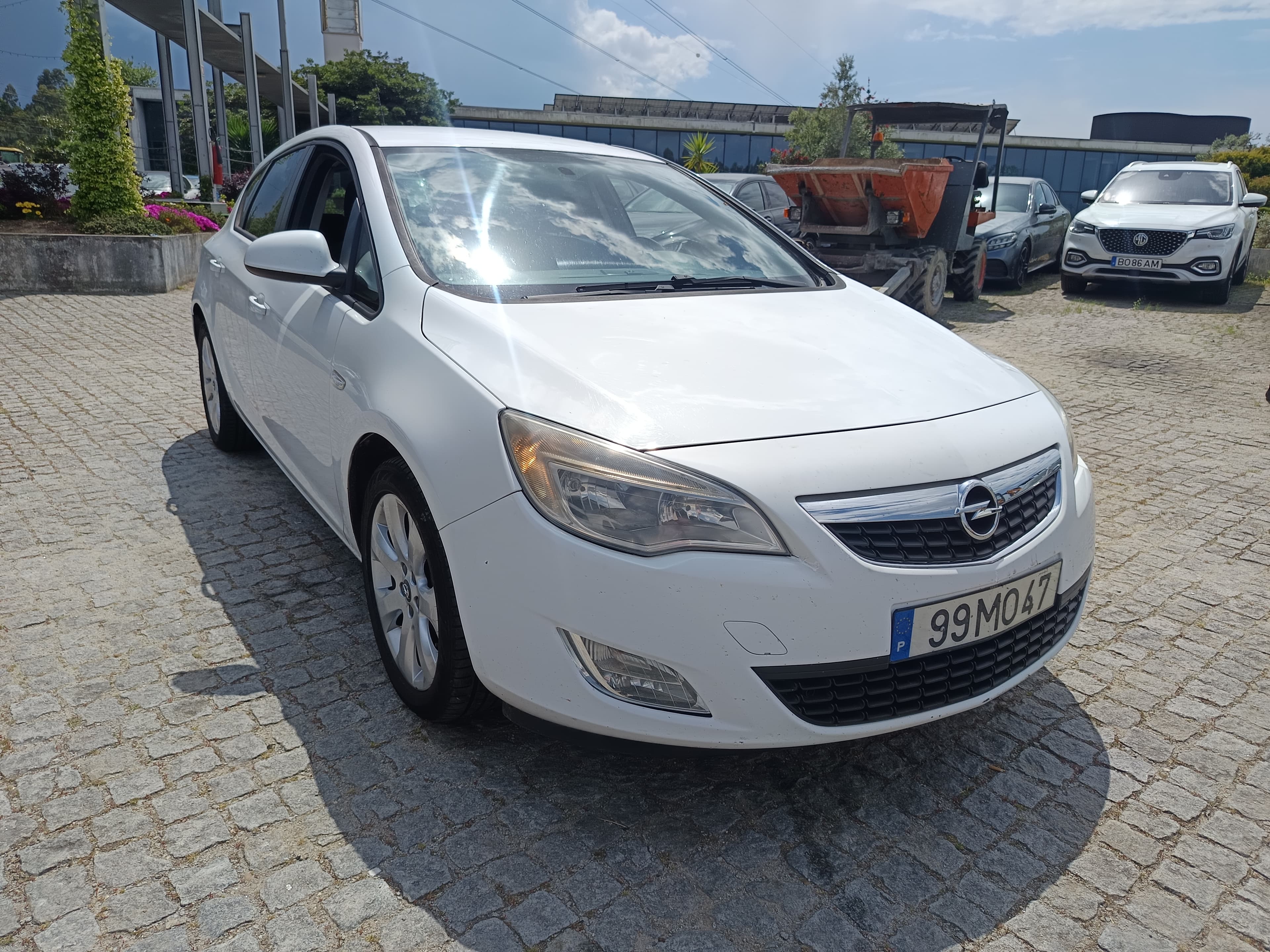 Opel Astra 1.3 CDTI · Ano 2011 — imagem 3
