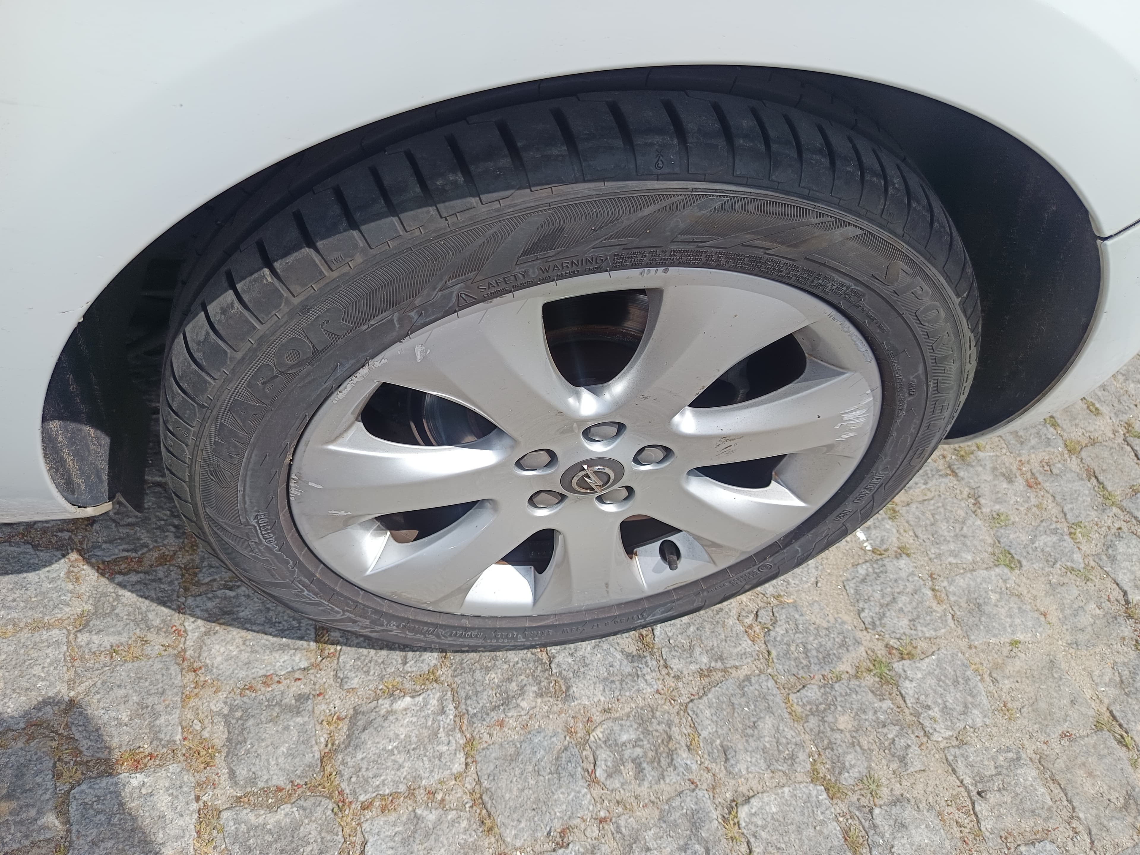 Opel Astra 1.3 CDTI · Ano 2011 — imagem 10