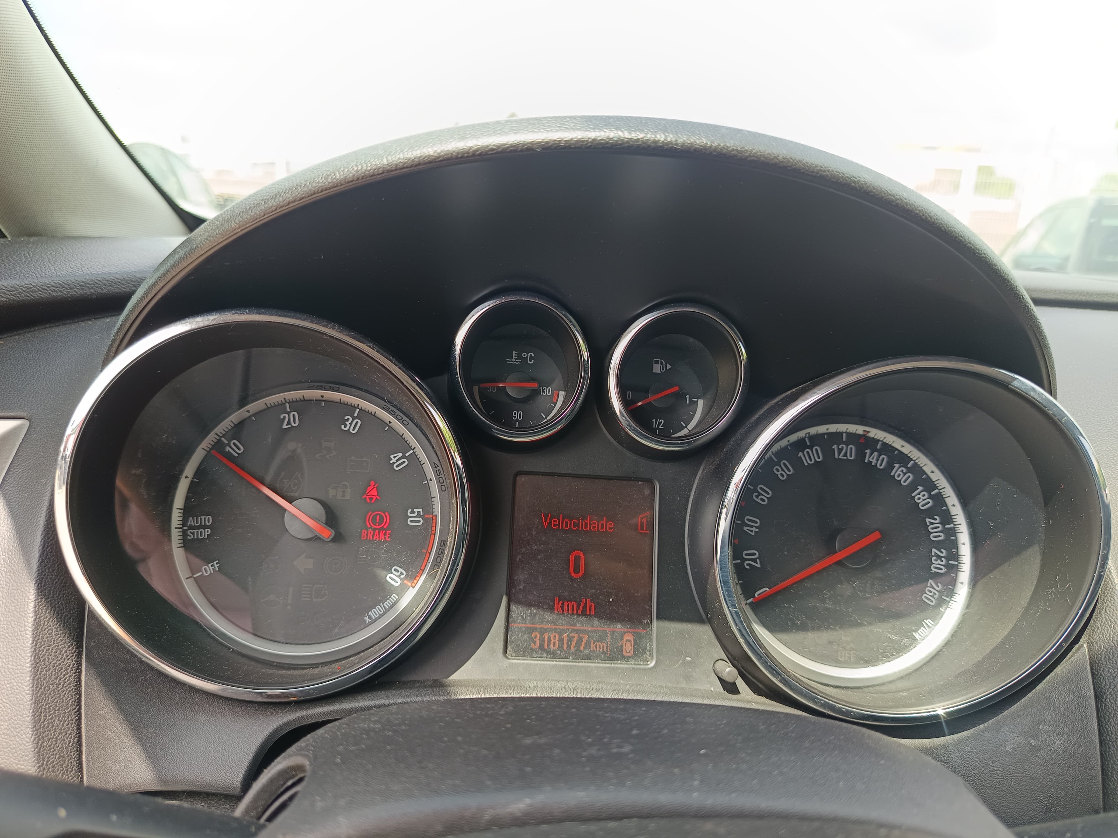 Opel Astra 1.3 CDTI · Ano 2011 — imagem 37