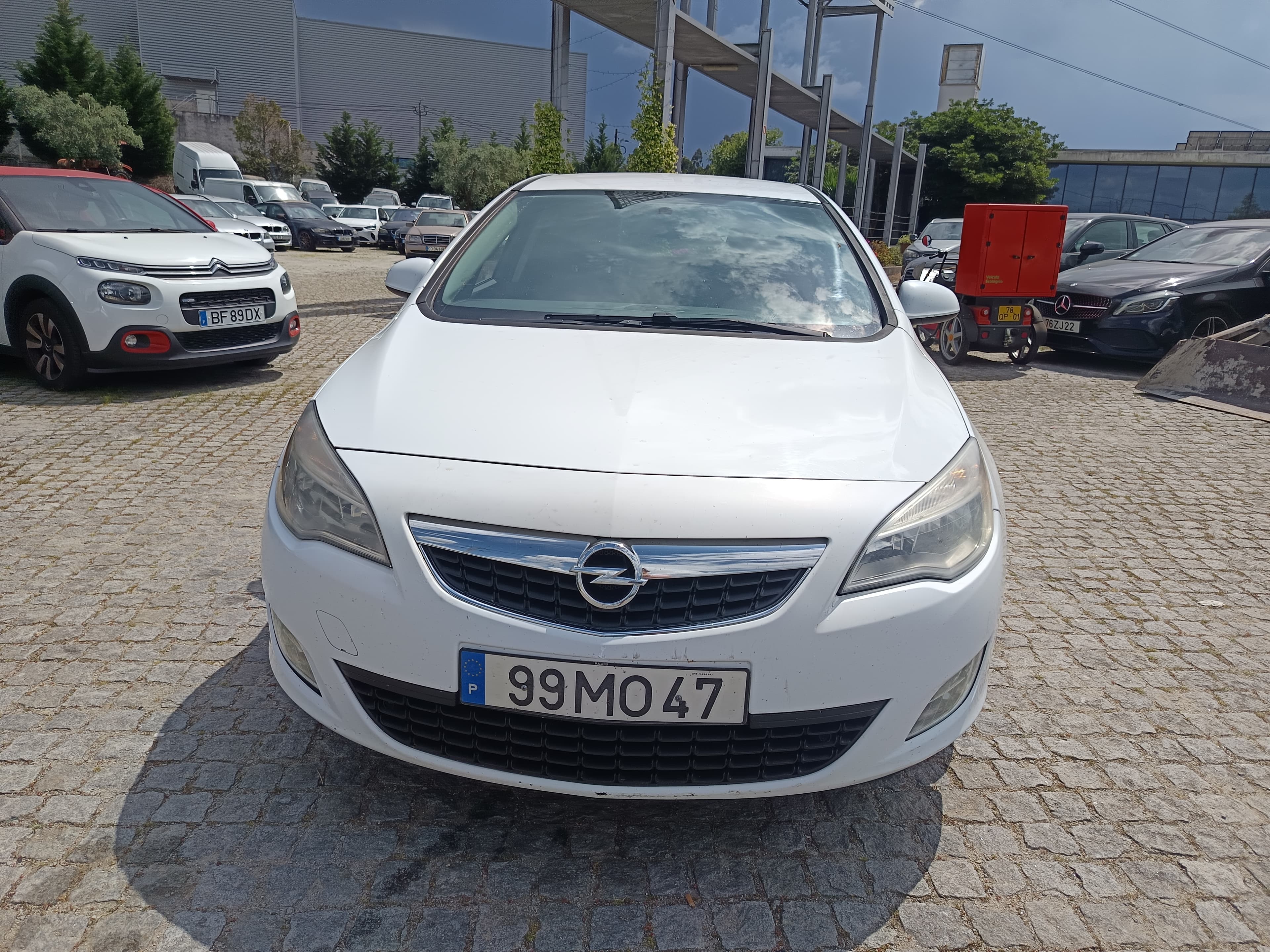 Opel Astra 1.3 CDTI · Ano 2011 — imagem 2