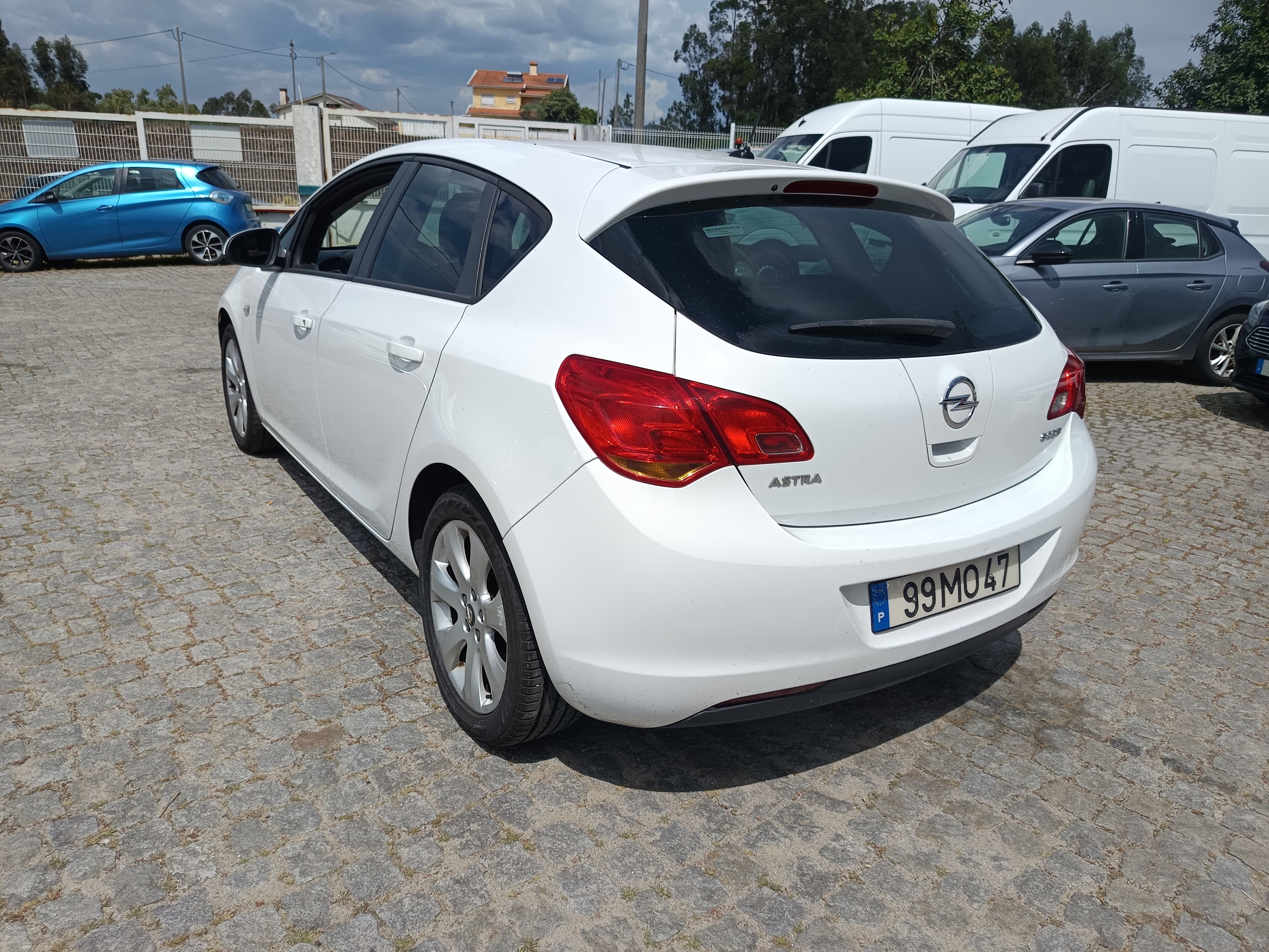Opel Astra 1.3 CDTI · Ano 2011 — imagem 6