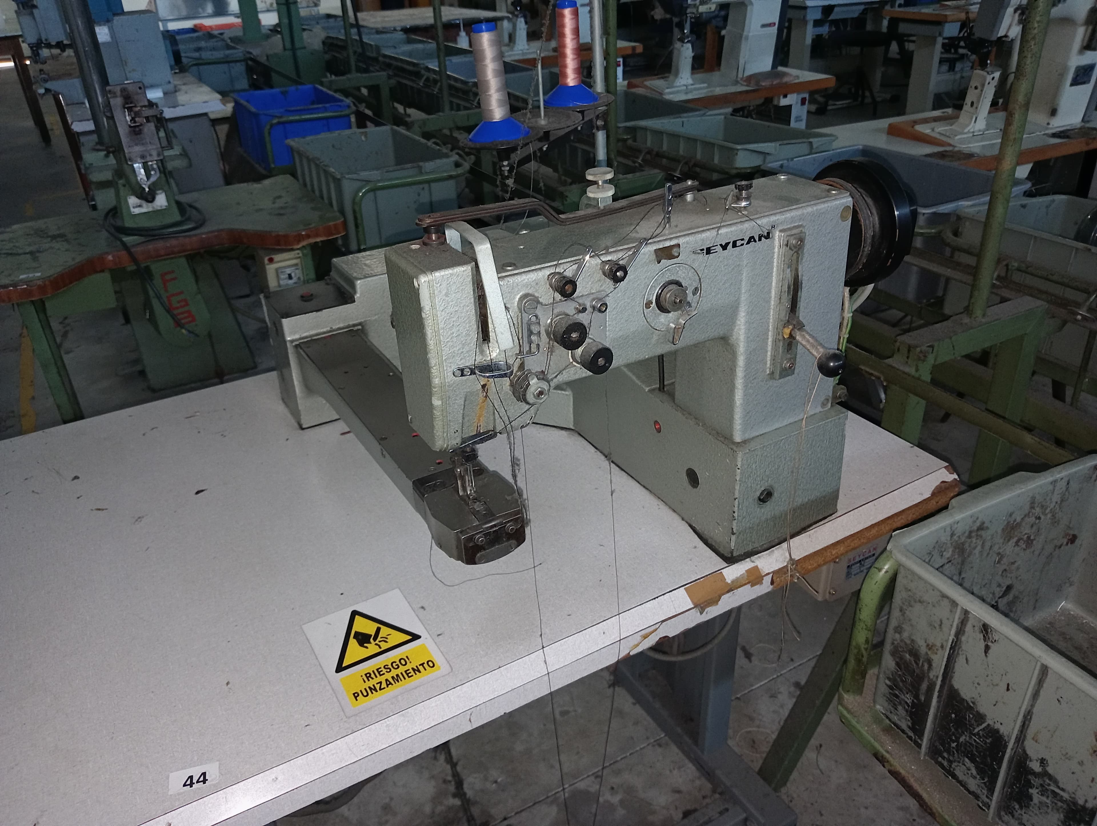Máquinas de Ilhoses · Entretelar · Rentear · Dobrar · Coser e Virar Canos · Aplicar — image 8