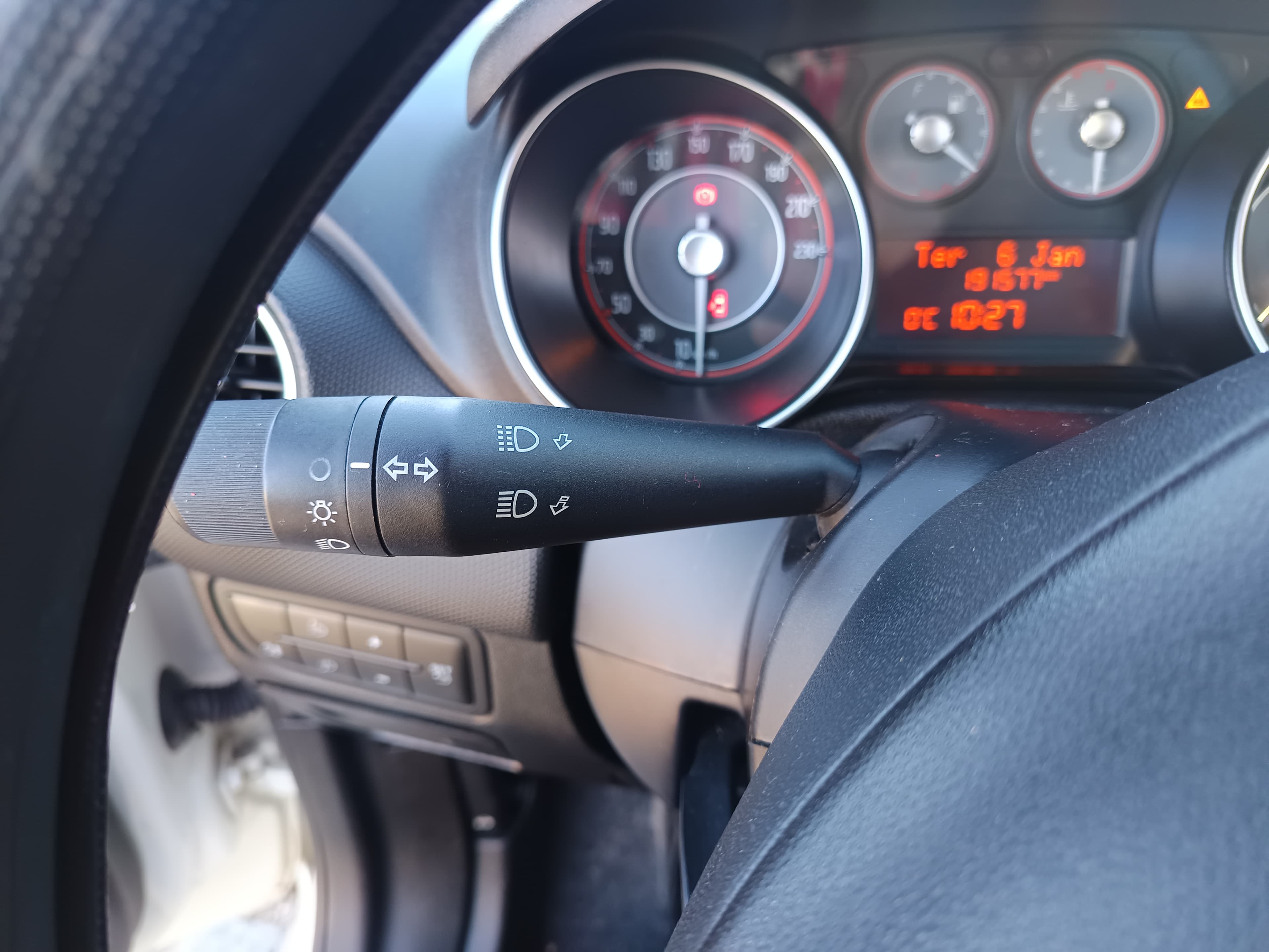 Fiat Punto · Ano 2017 — imagem 43