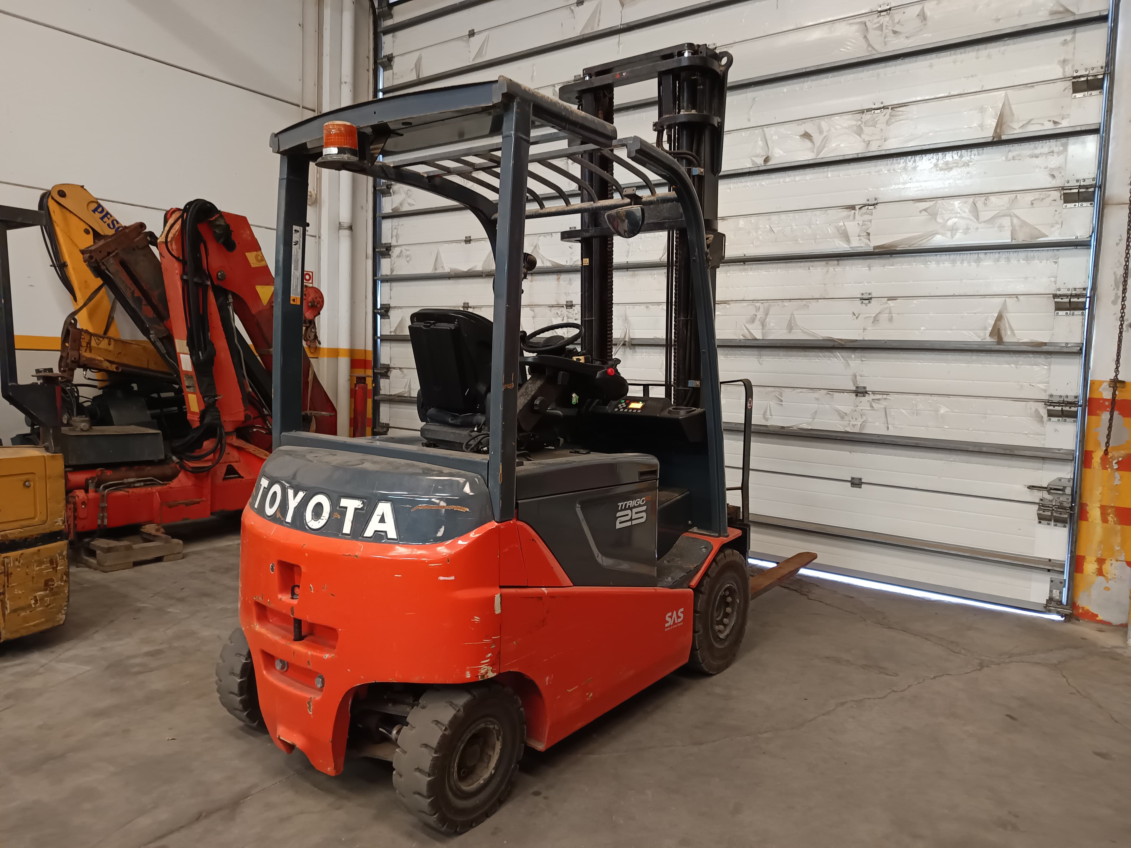 Empilhador Elétrico Toyota — image 5