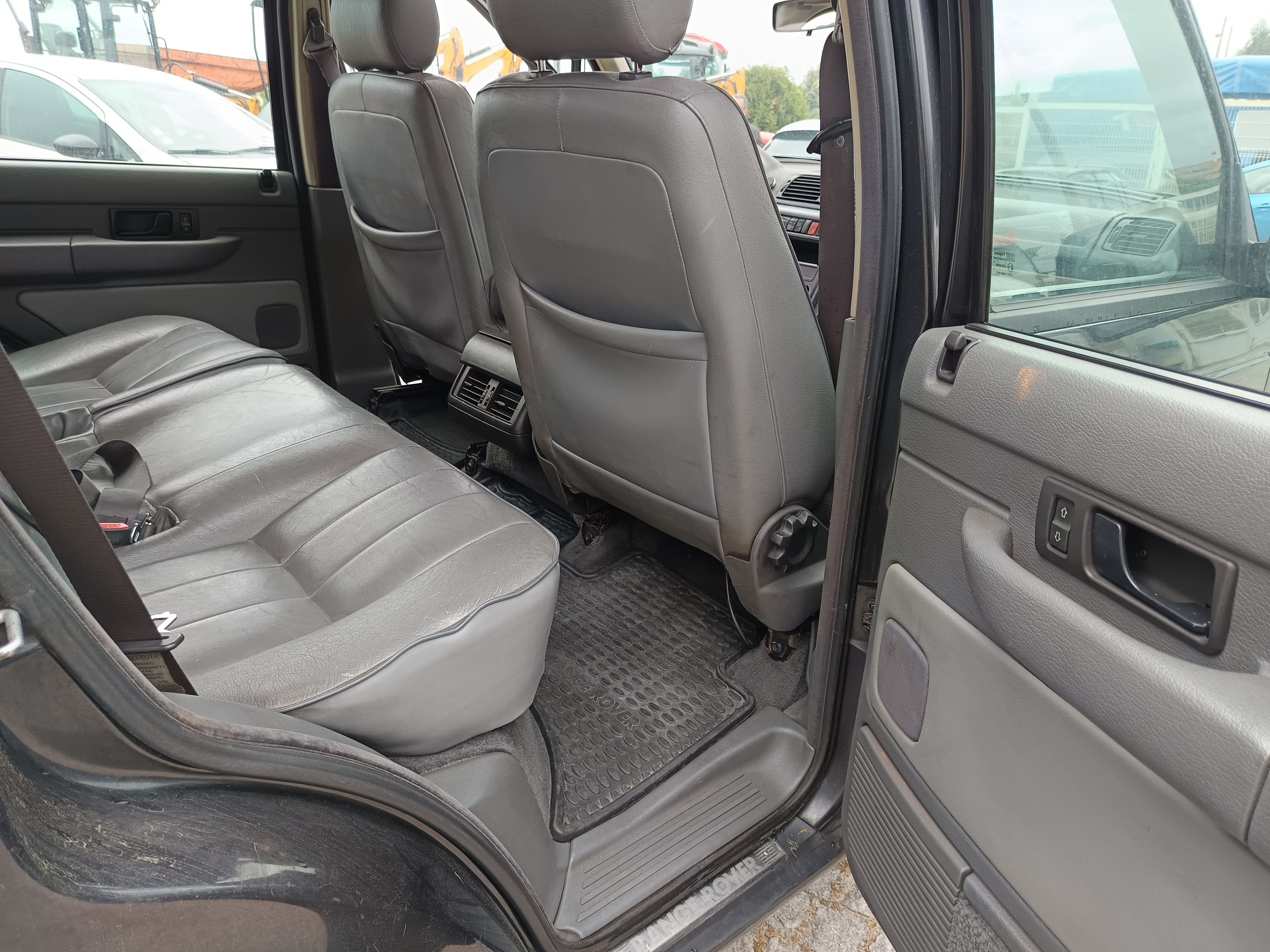 Land Rover Range Rover 2.5 DSE · Ano 1996 — image 16