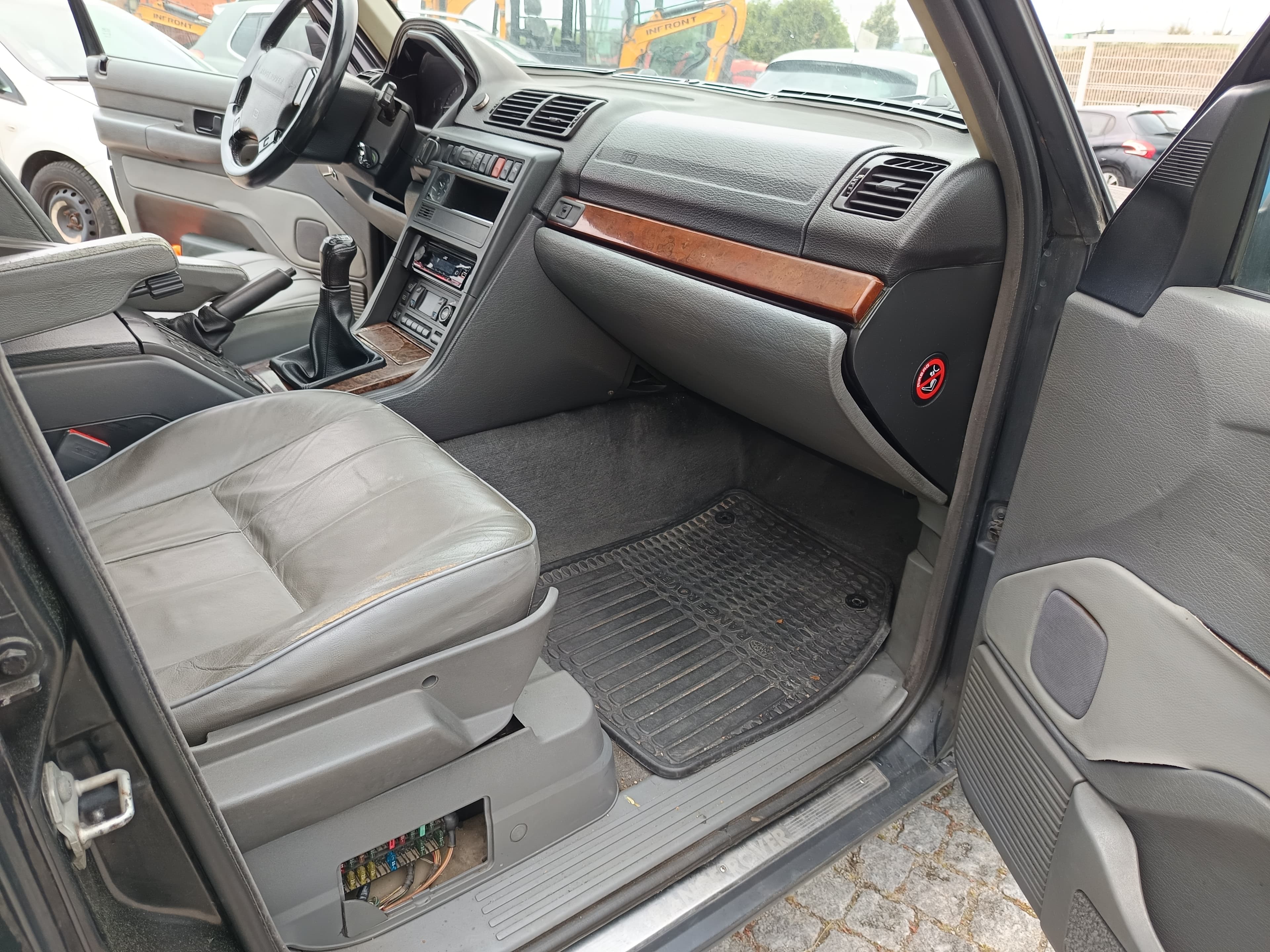 Land Rover Range Rover 2.5 DSE · Ano 1996 — image 19