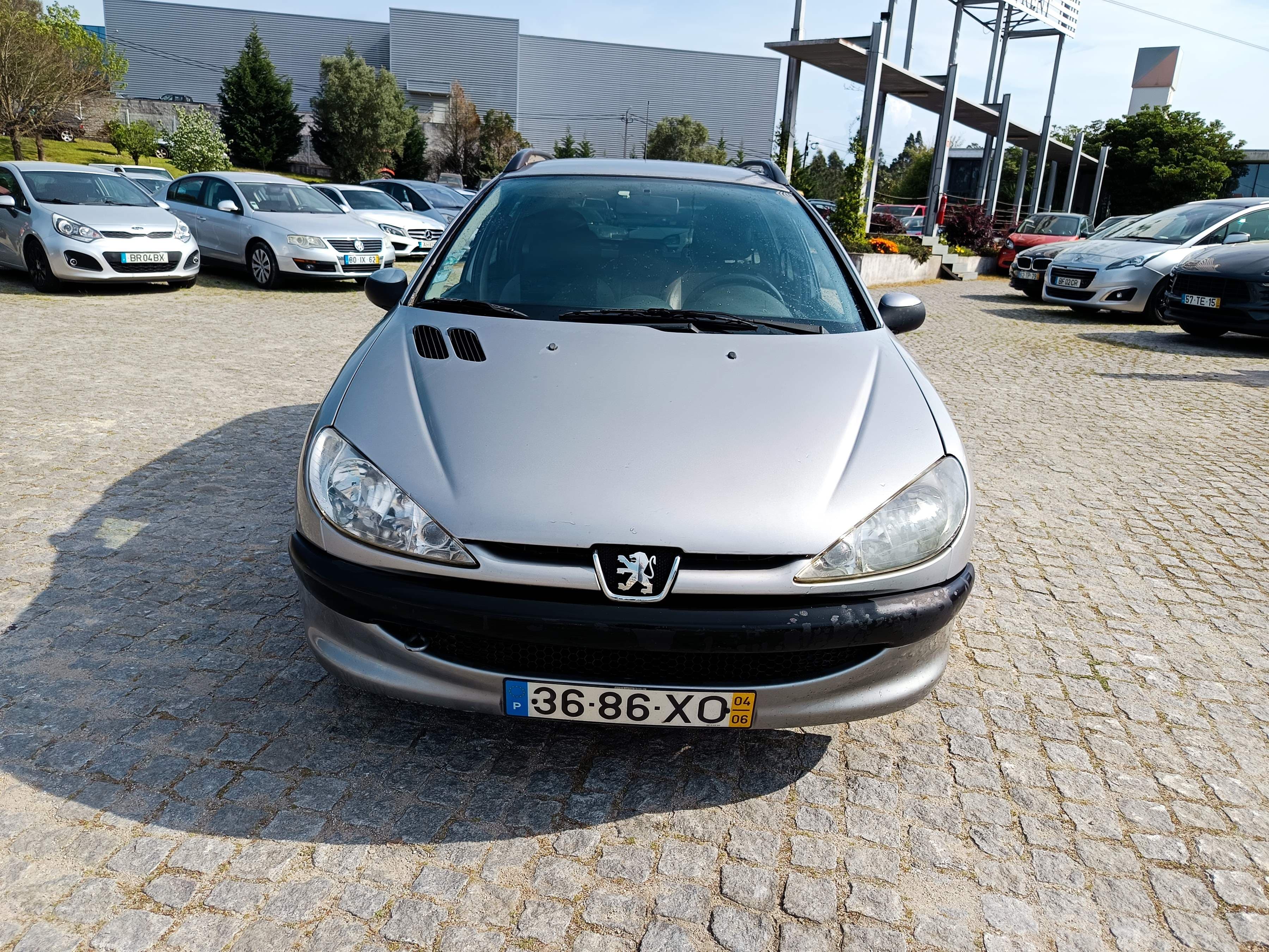 Peugeot 206 SW · Ano 2004 — imagen 2