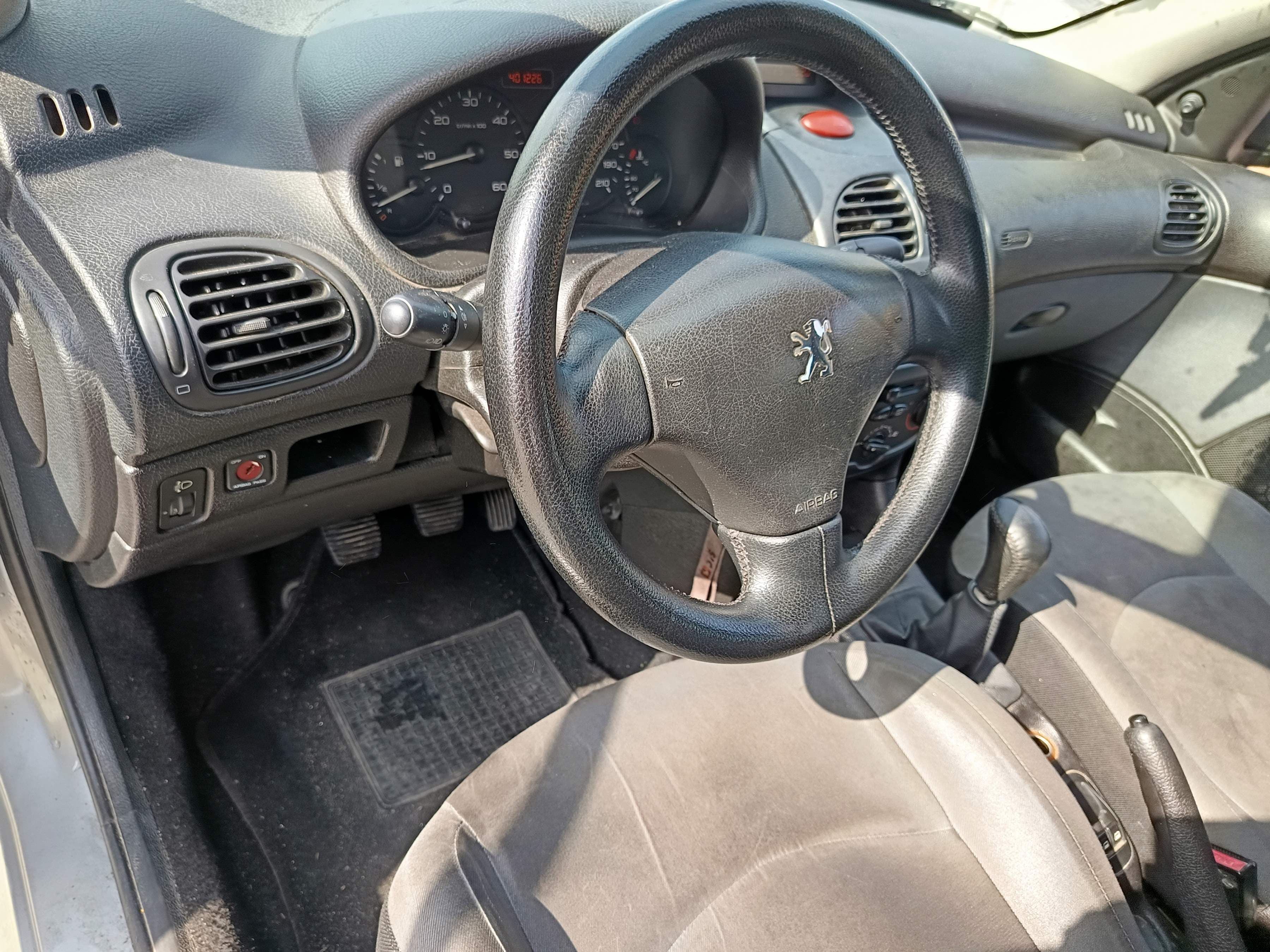 Peugeot 206 SW · Ano 2004 — imagen 33